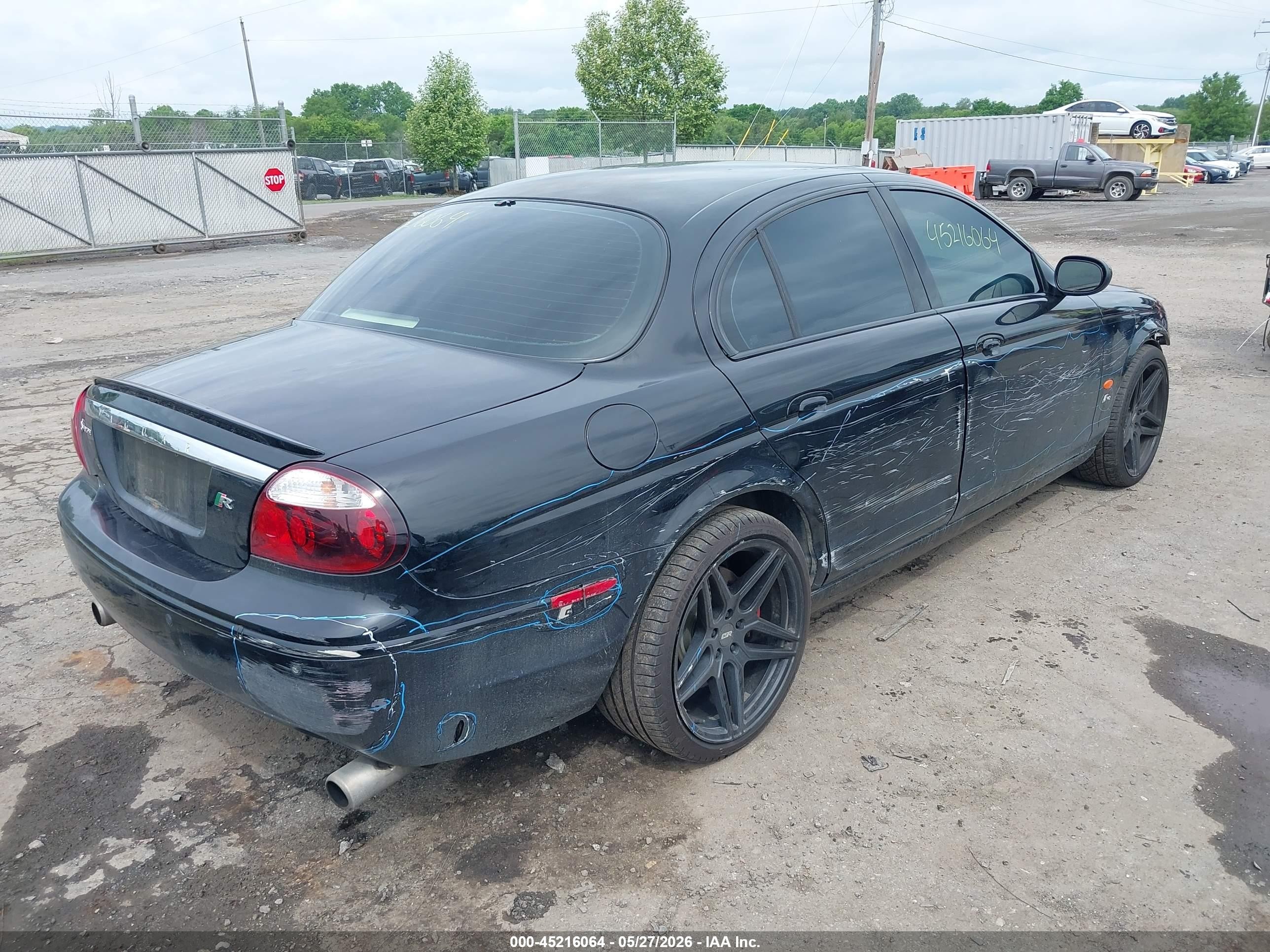 2006 Jaguar S-type 4.2l V8 R Black vin: SAJWA03C361N65974