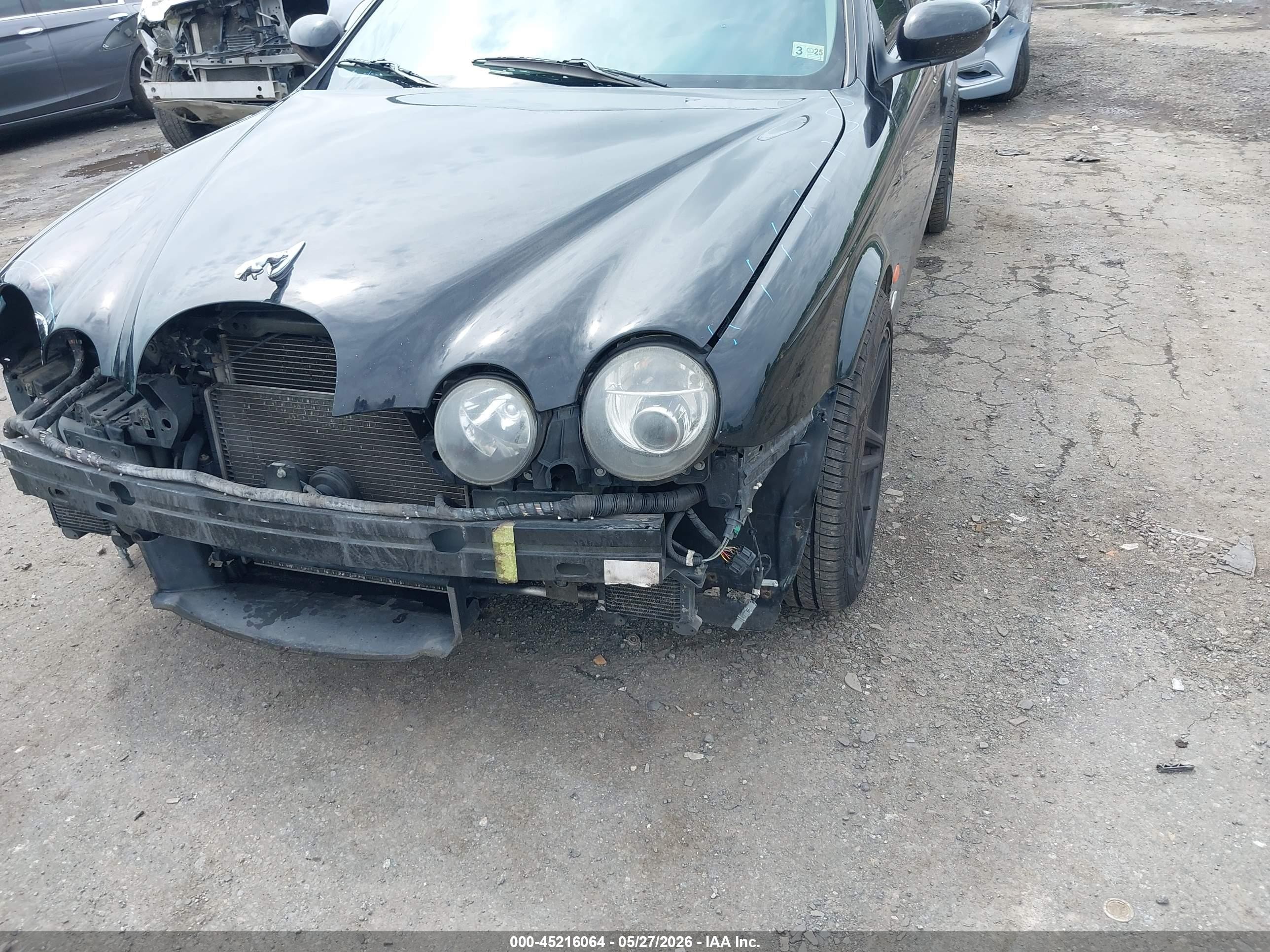 2006 Jaguar S-type 4.2l V8 R Black vin: SAJWA03C361N65974