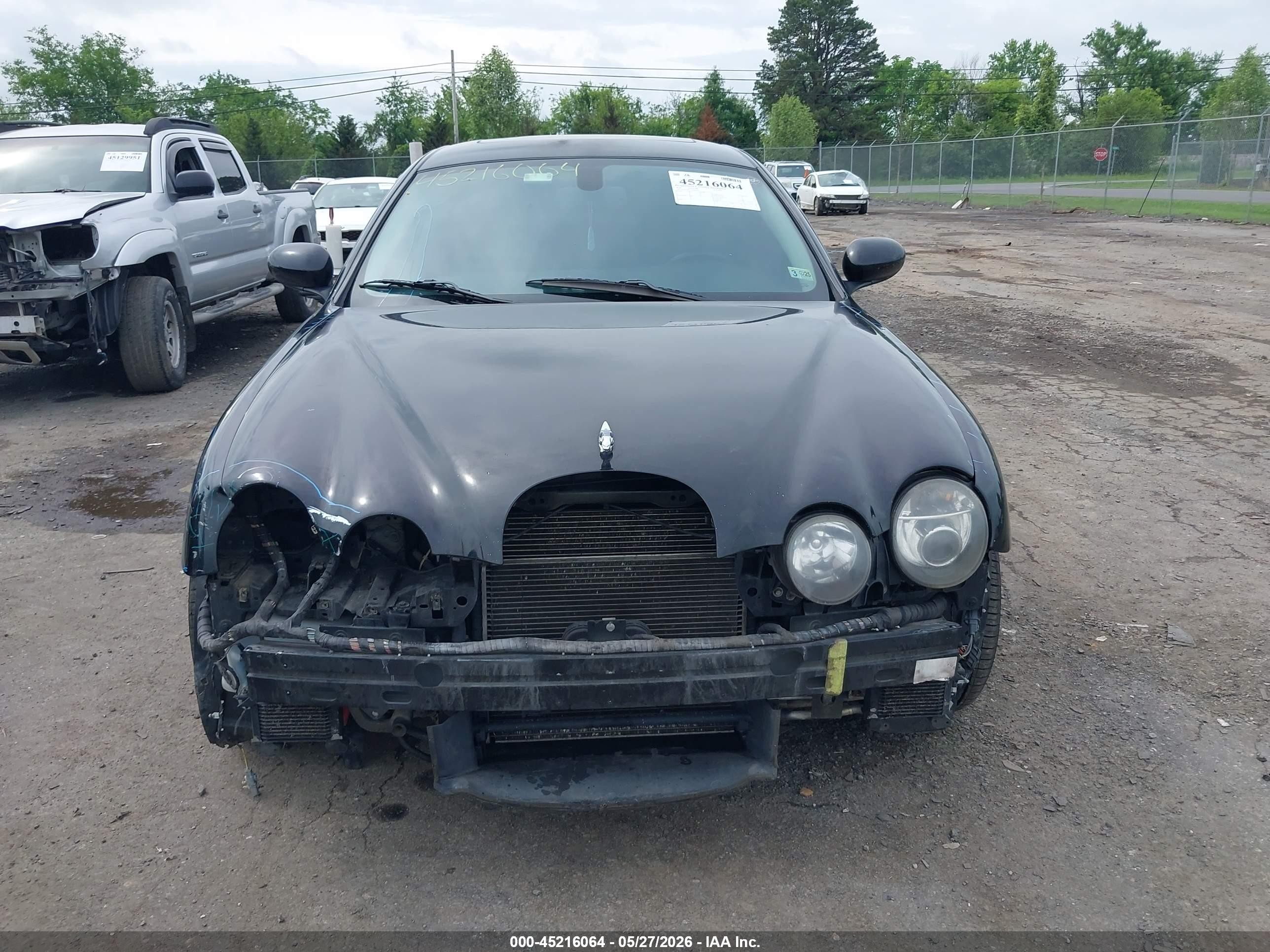 2006 Jaguar S-type 4.2l V8 R Black vin: SAJWA03C361N65974