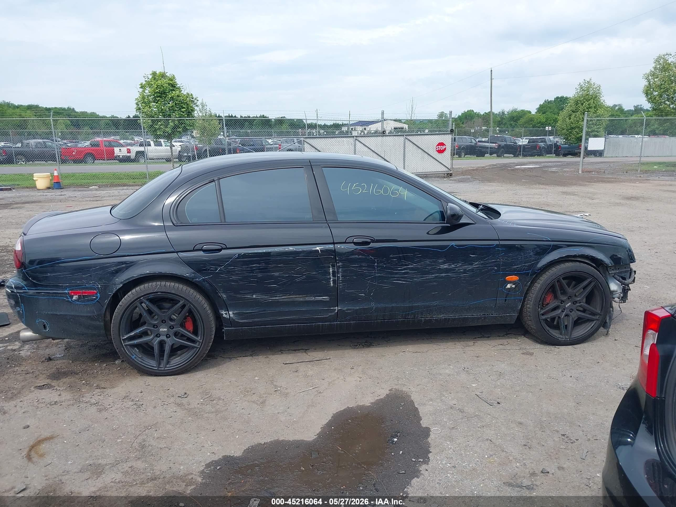 2006 Jaguar S-type 4.2l V8 R Black vin: SAJWA03C361N65974