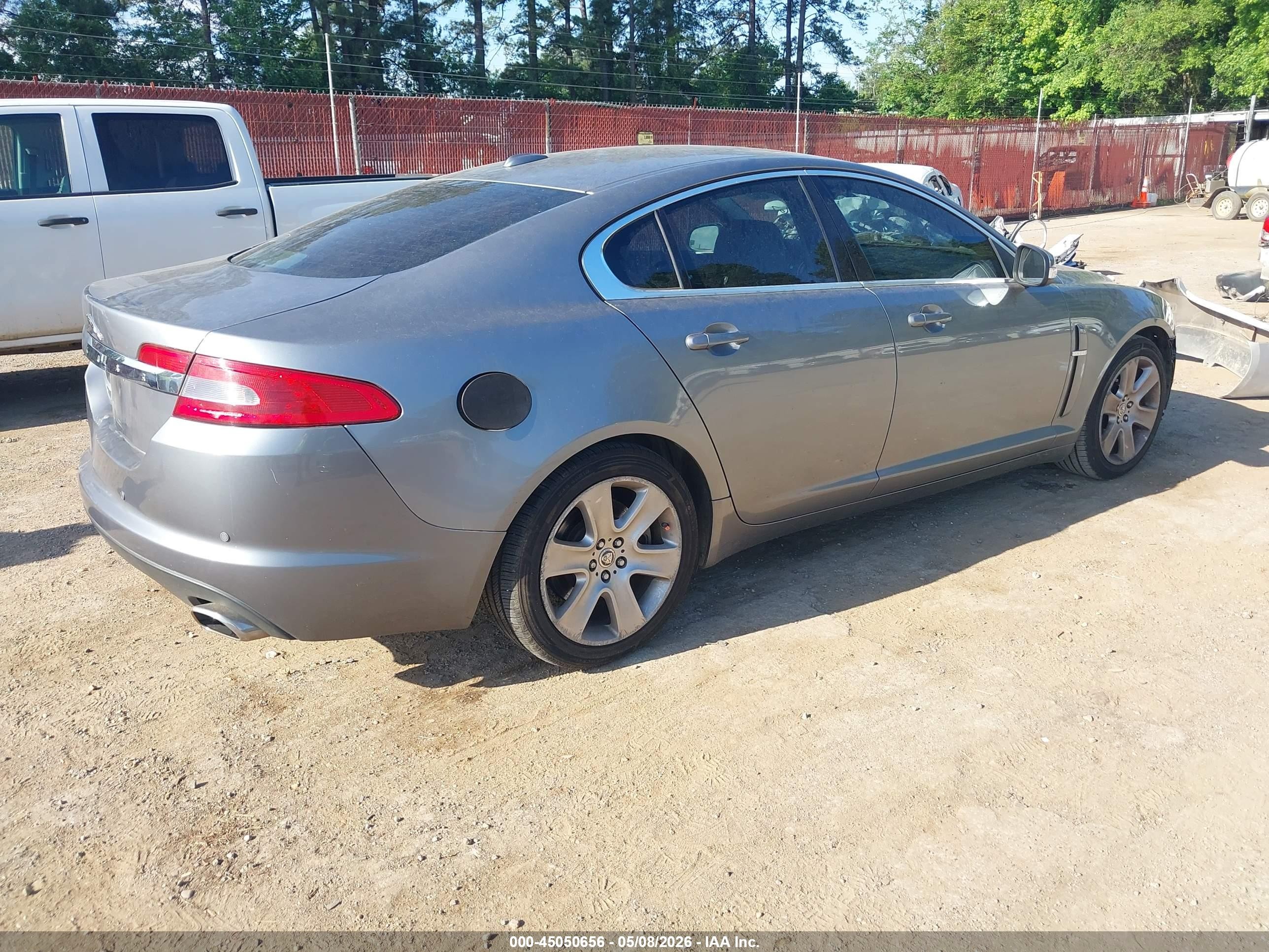 2009 Jaguar Xf Luxury Gray vin: SAJWA05B09HR09082