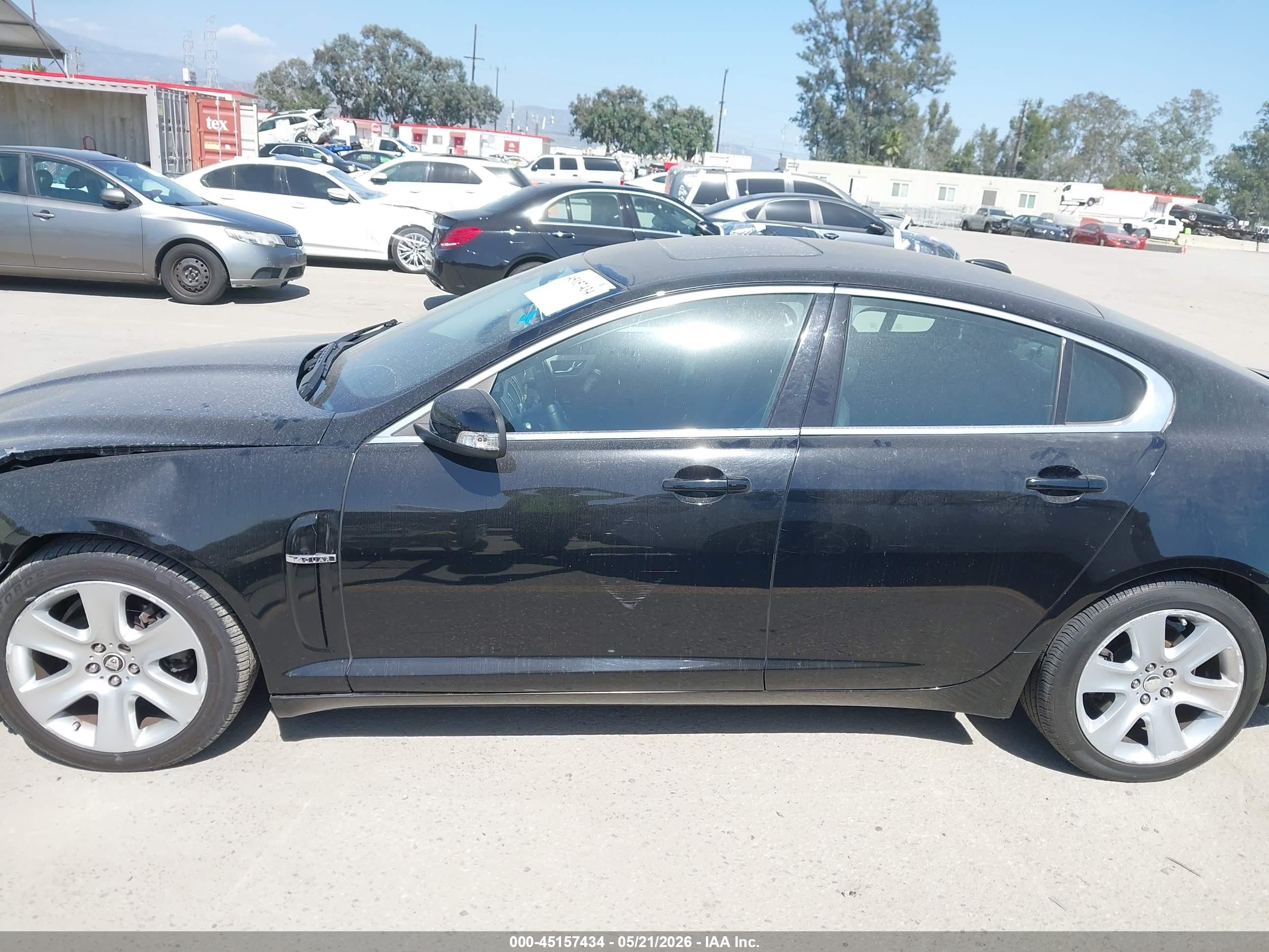 2009 Jaguar Xf Luxury Black vin: SAJWA05B79HR22833