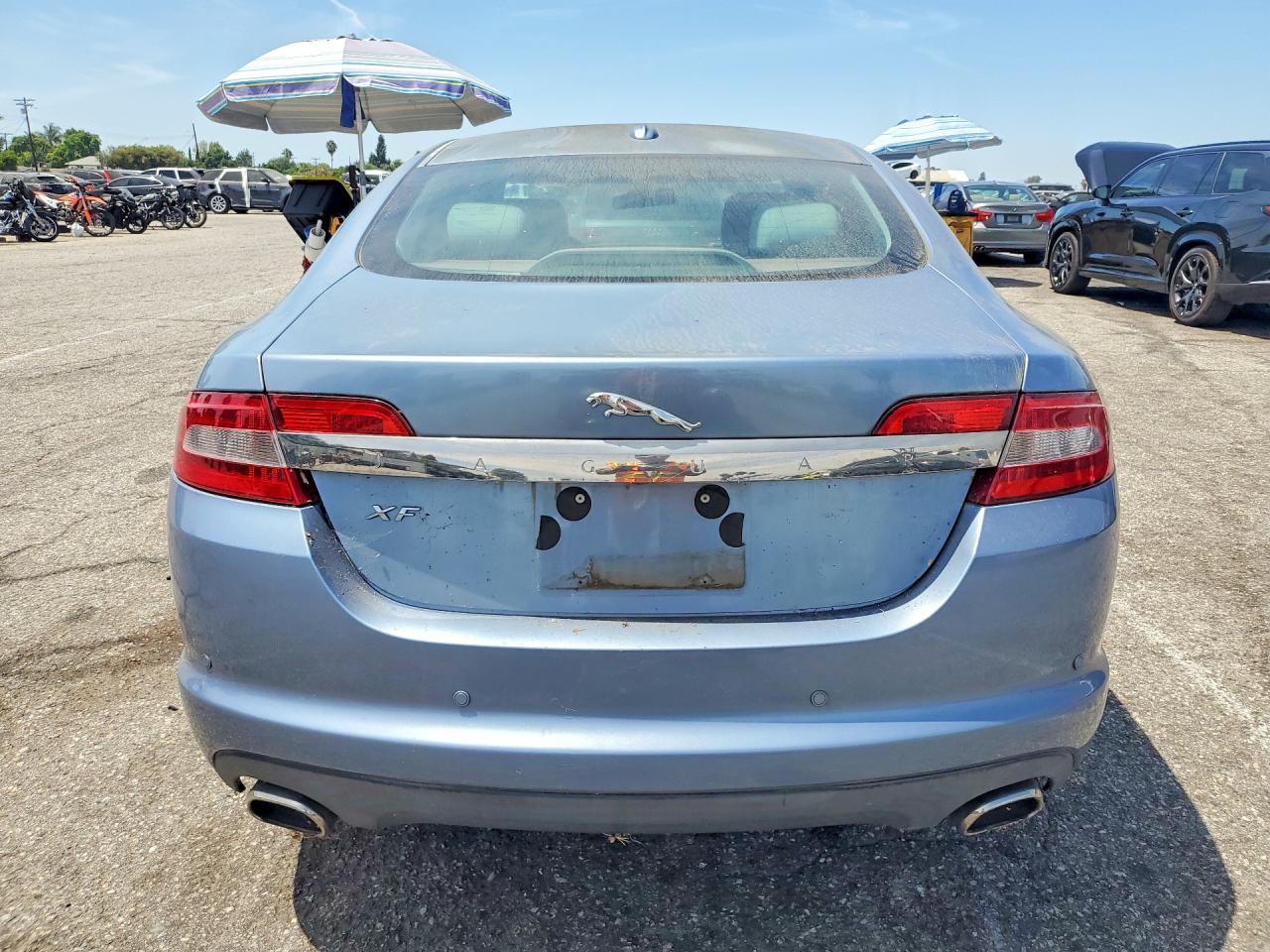 2009 Jaguar Xf Luxury Blue vin: SAJWA05B79HR37011