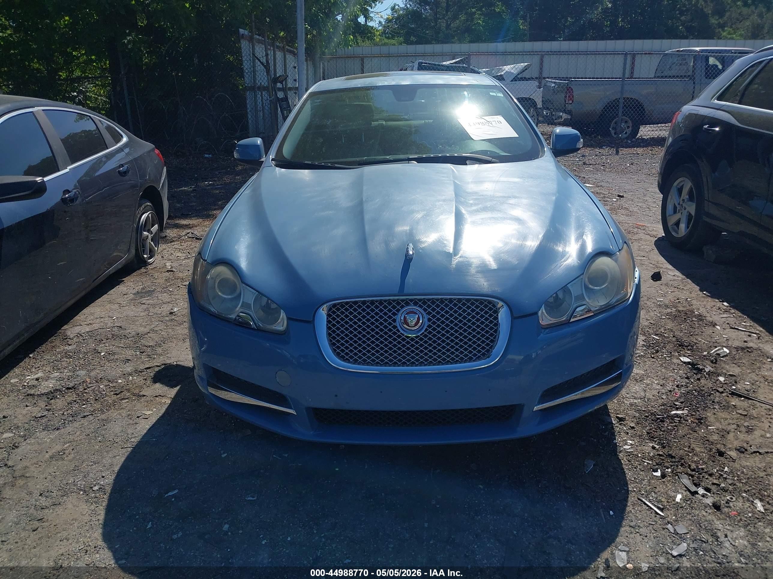2009 Jaguar Xf Luxury Blue vin: SAJWA05B99HR43182