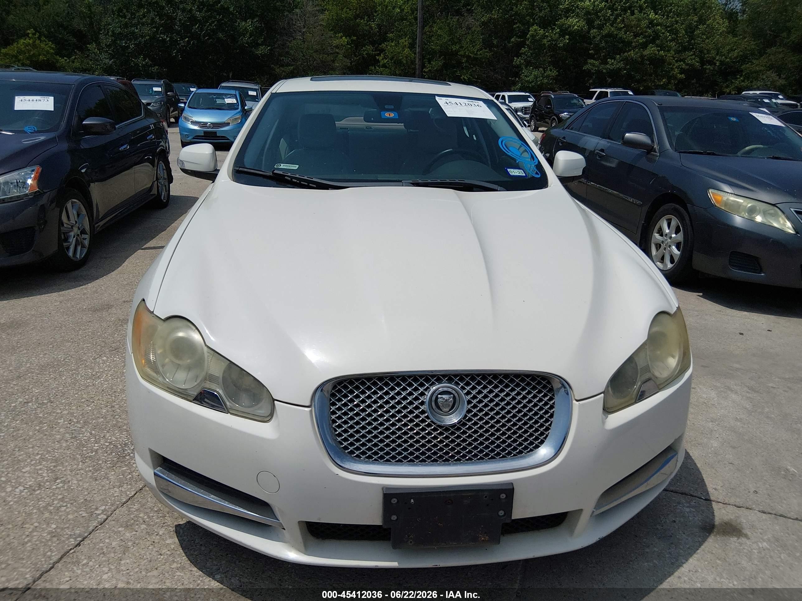 2009 Jaguar Xf Luxury Cream vin: SAJWA05BX9HR39593