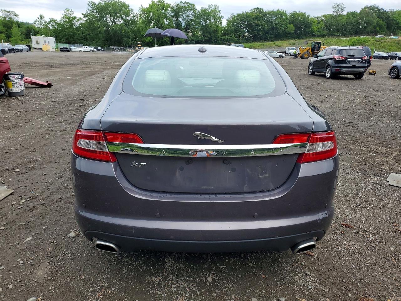 2009 Jaguar Xf Premium Luxury Gray vin: SAJWA06B19HR08358