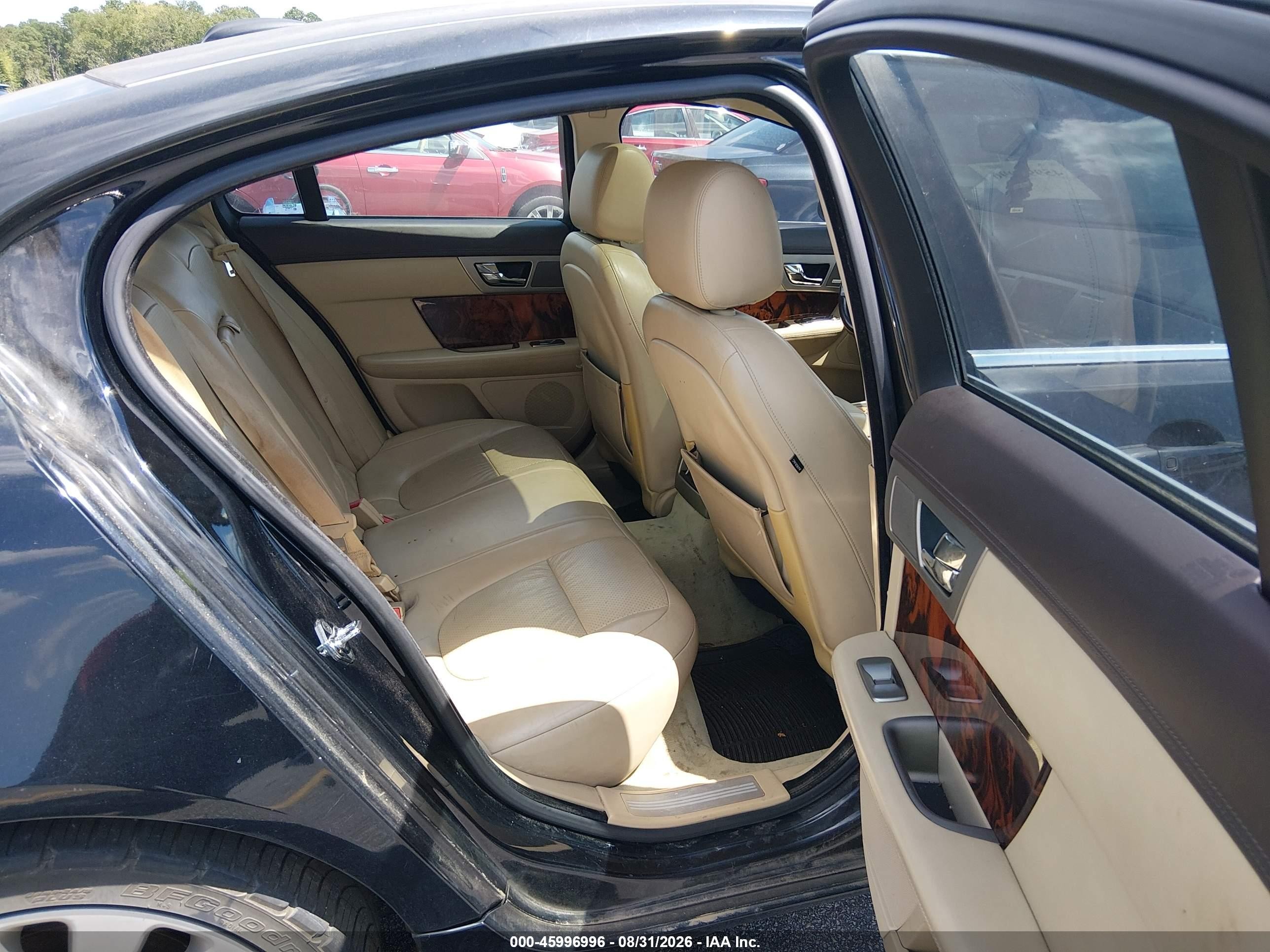 2009 Jaguar Xf Premium Luxury Черный vin: SAJWA06B39HR15263