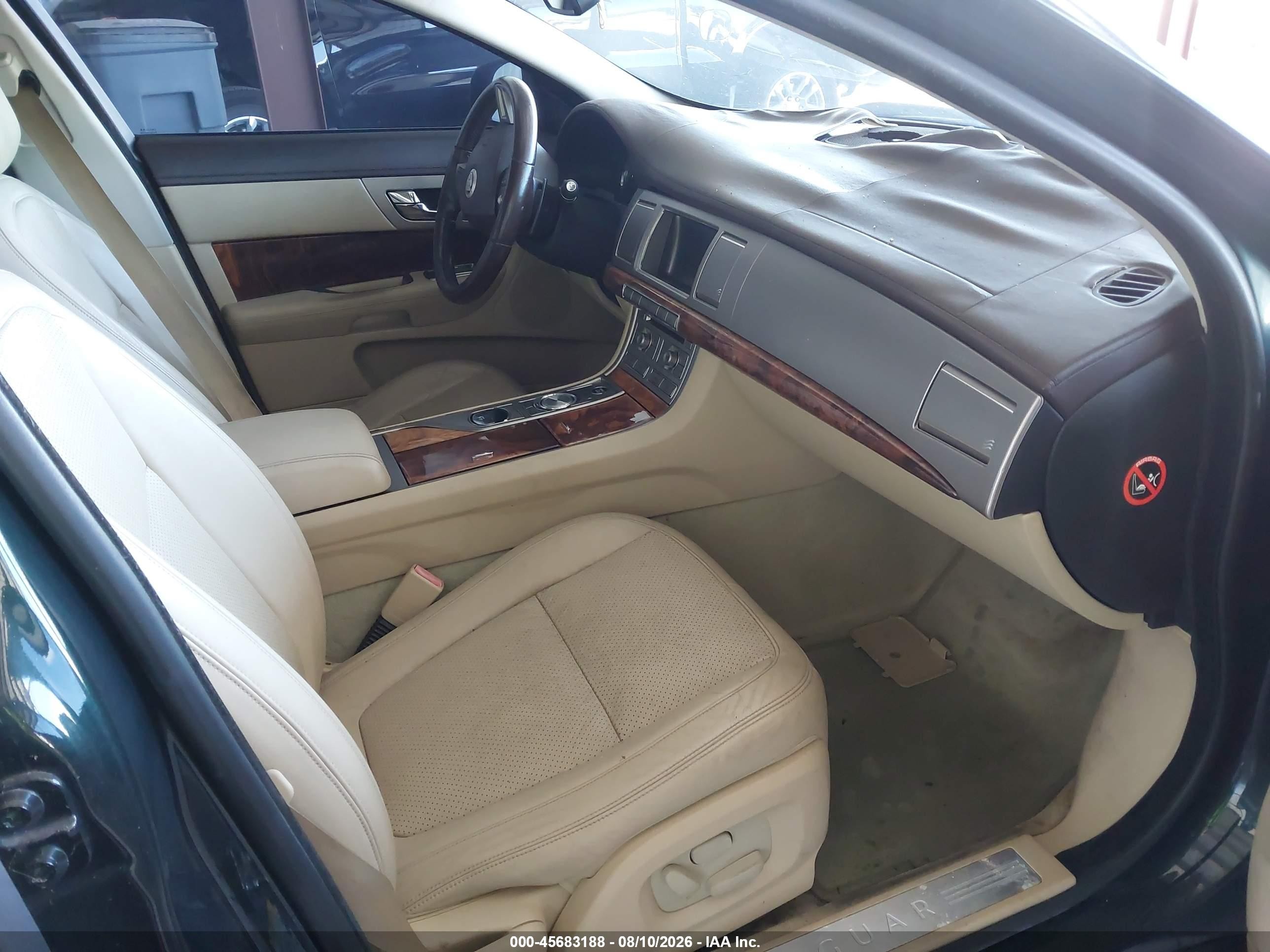 2009 Jaguar Xf Premium Luxury Green vin: SAJWA06B59HR05060