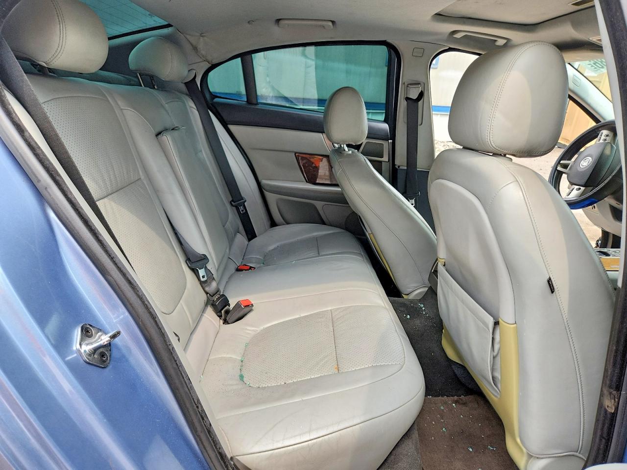 2009 Jaguar Xf Premium Luxury Blue vin: SAJWA06B89HR22189