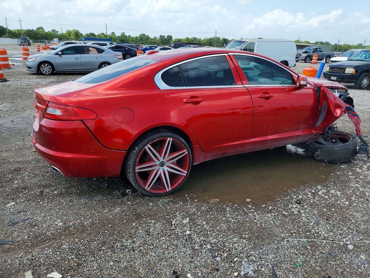 2009 Jaguar Xf Premium Luxury Красный vin: SAJWA06B89HR24394