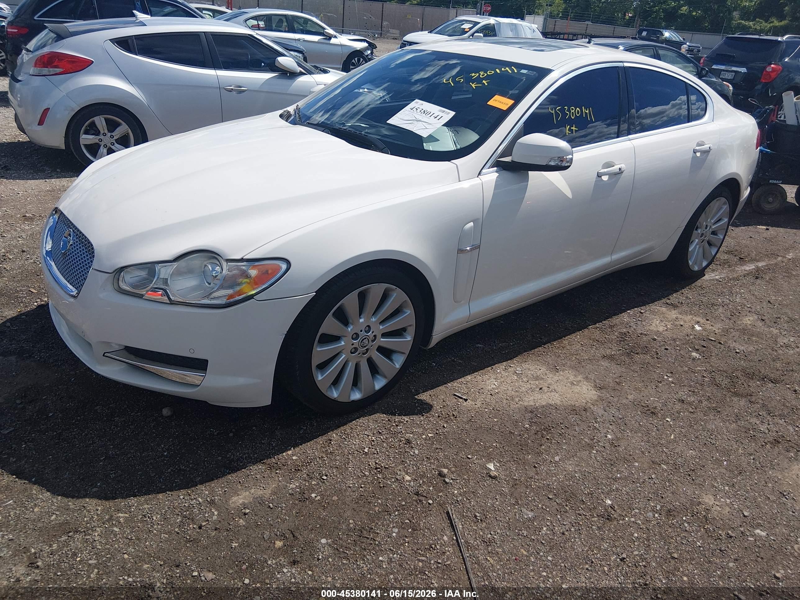 2009 Jaguar Xf Premium Luxury Cream vin: SAJWA06B99HR32214