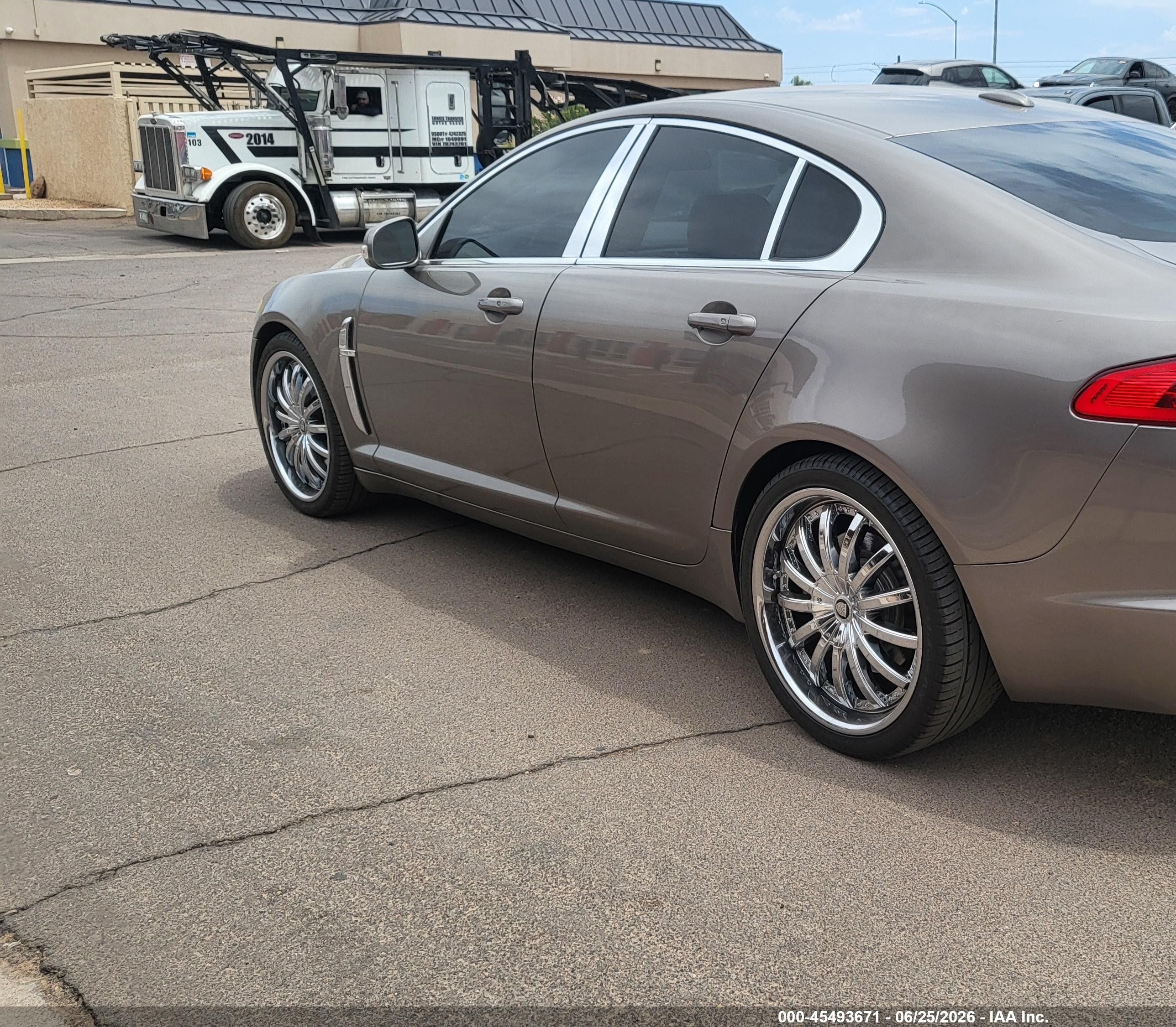 2009 Jaguar Xf Premium Luxury Gray vin: SAJWA06BX9HR27166