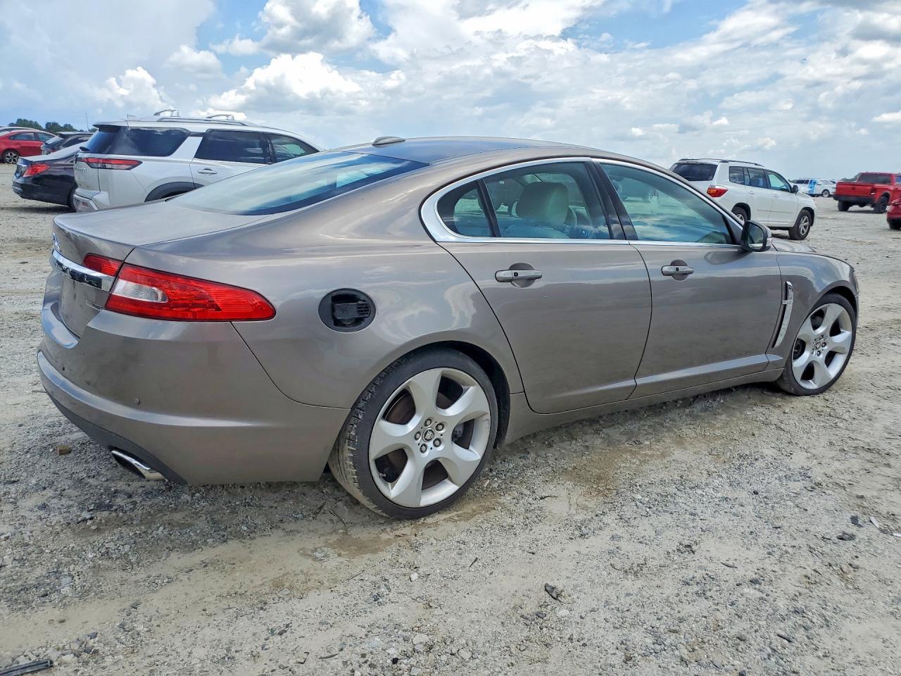 2009 Jaguar Xf Supercharged Gray vin: SAJWA07C691R01597
