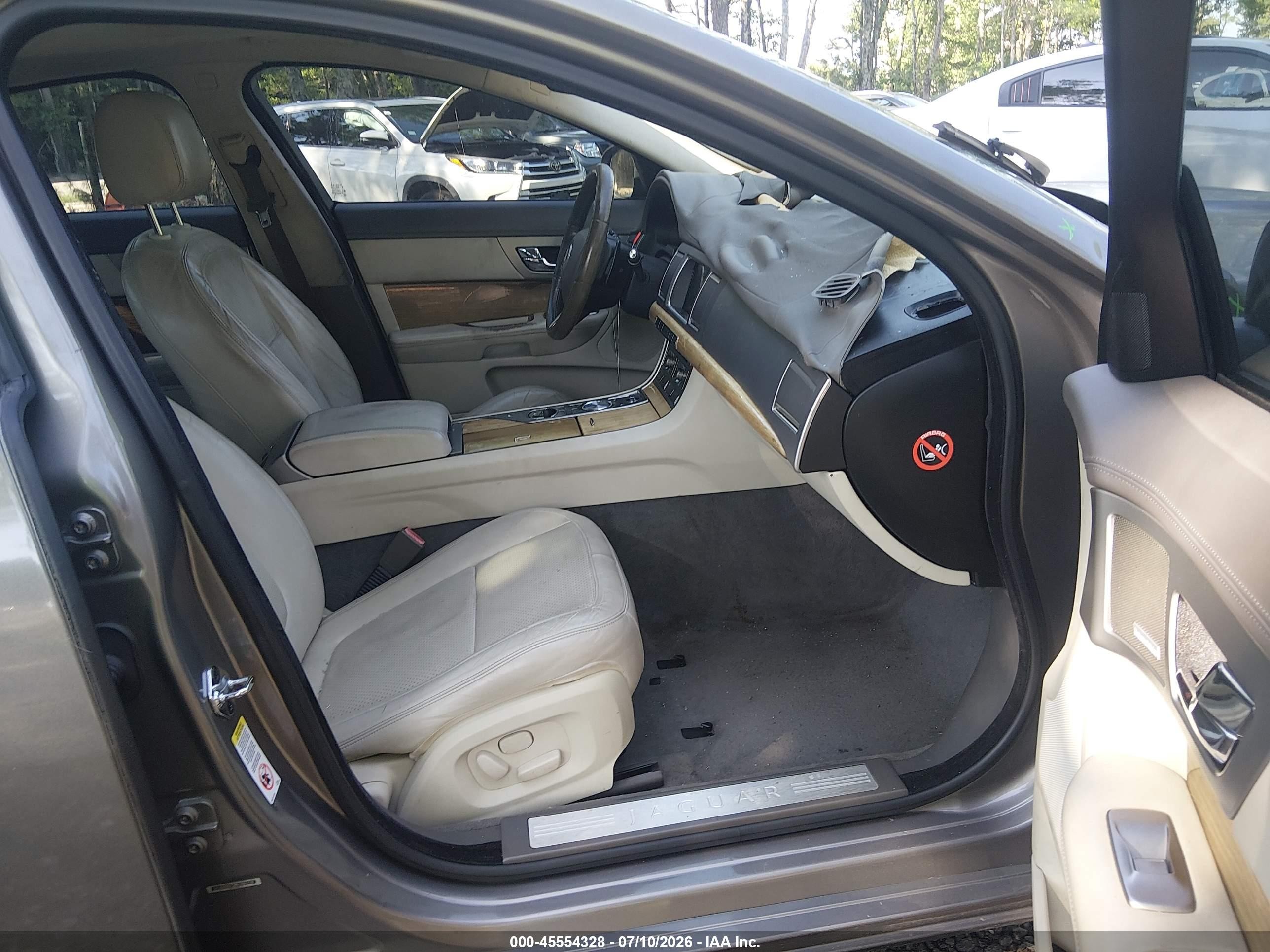 2009 Jaguar Xf Supercharged Зеленый vin: SAJWA07C891R01178