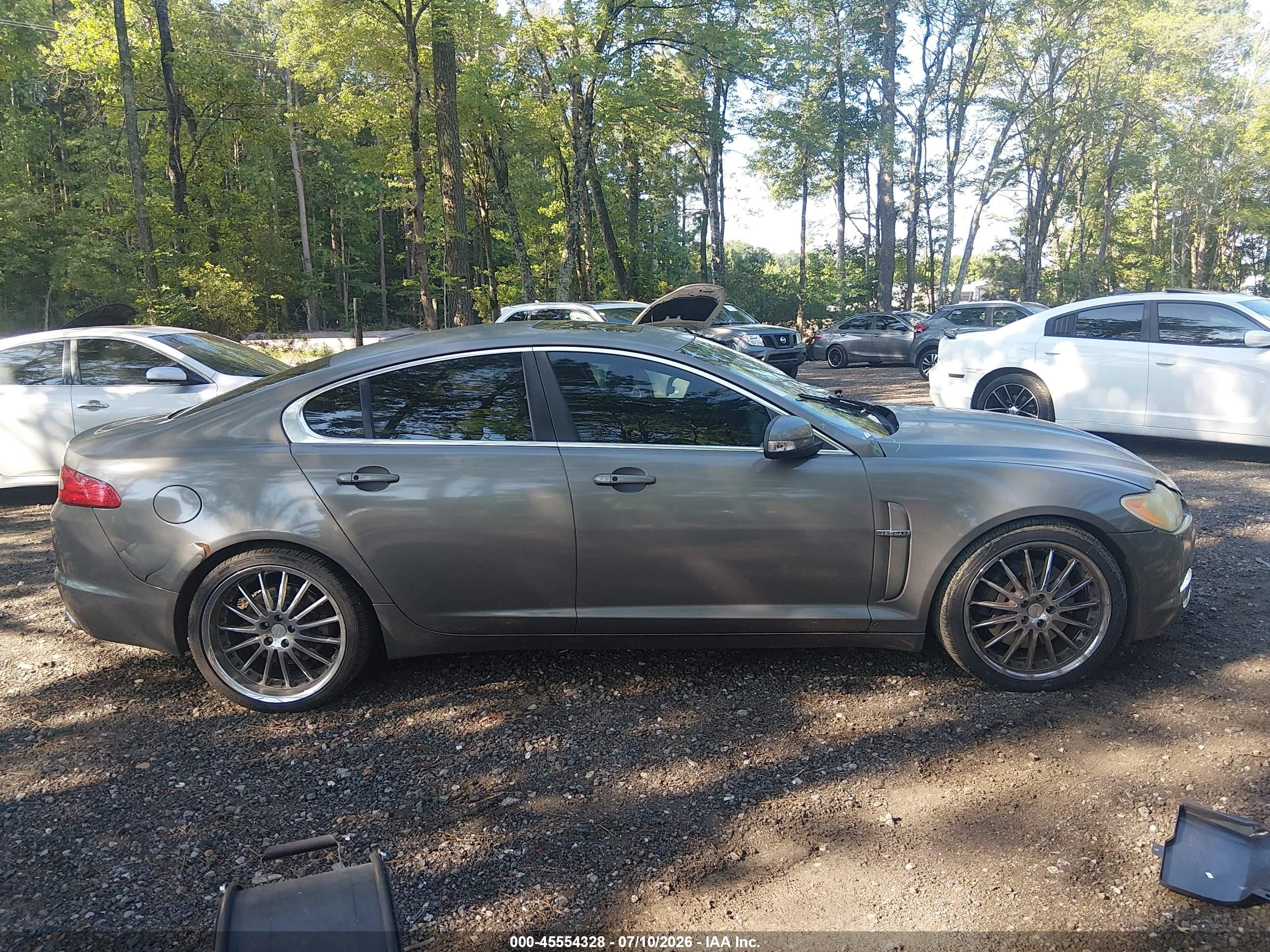 2009 Jaguar Xf Supercharged Зеленый vin: SAJWA07C891R01178