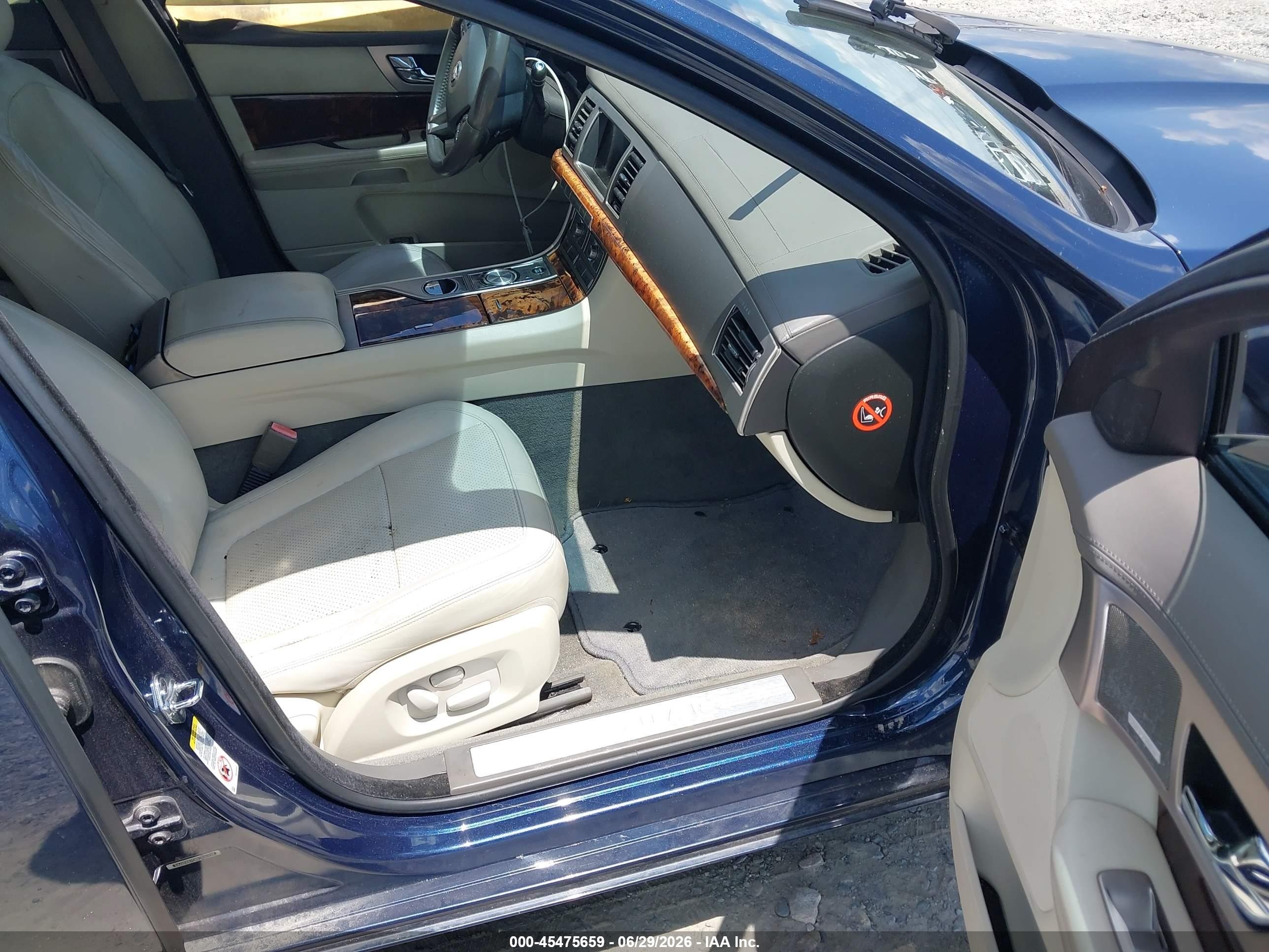 2009 Jaguar Xf Supercharged Blue vin: SAJWA07C891R37419