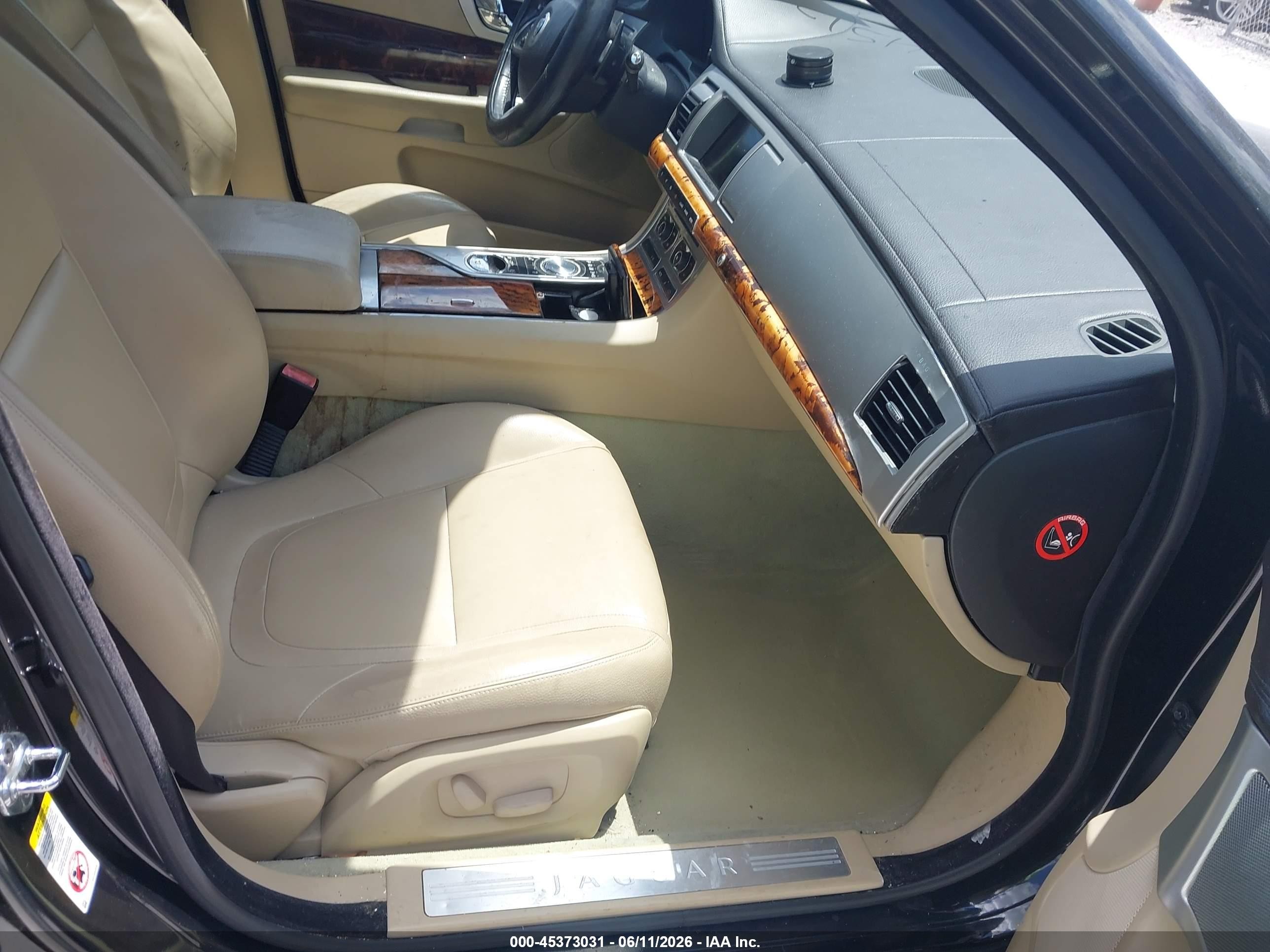2013 Jaguar Xf V6 Sc Navy vin: SAJWA0E73D8S95794