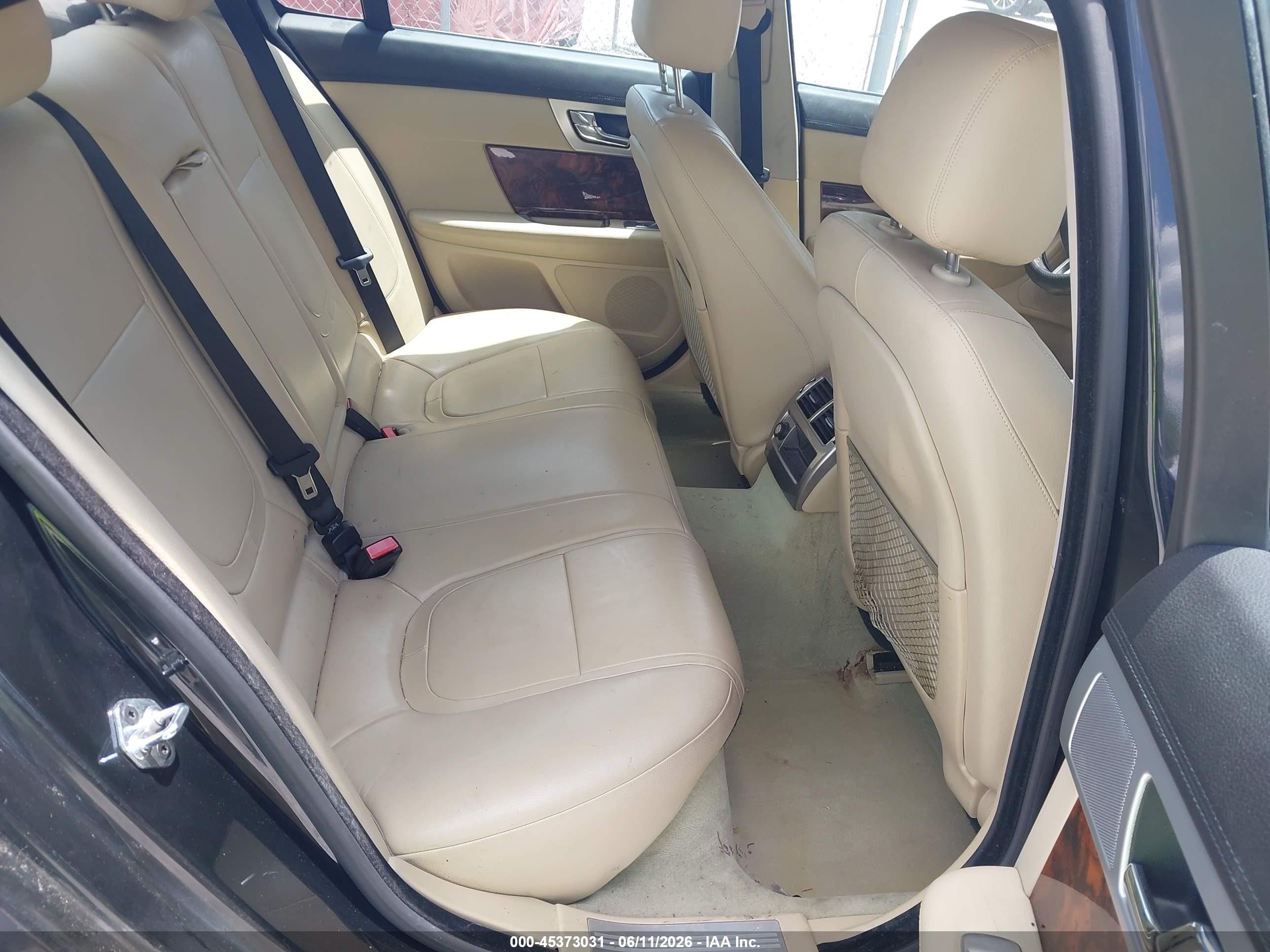 2013 Jaguar Xf V6 Sc Navy vin: SAJWA0E73D8S95794
