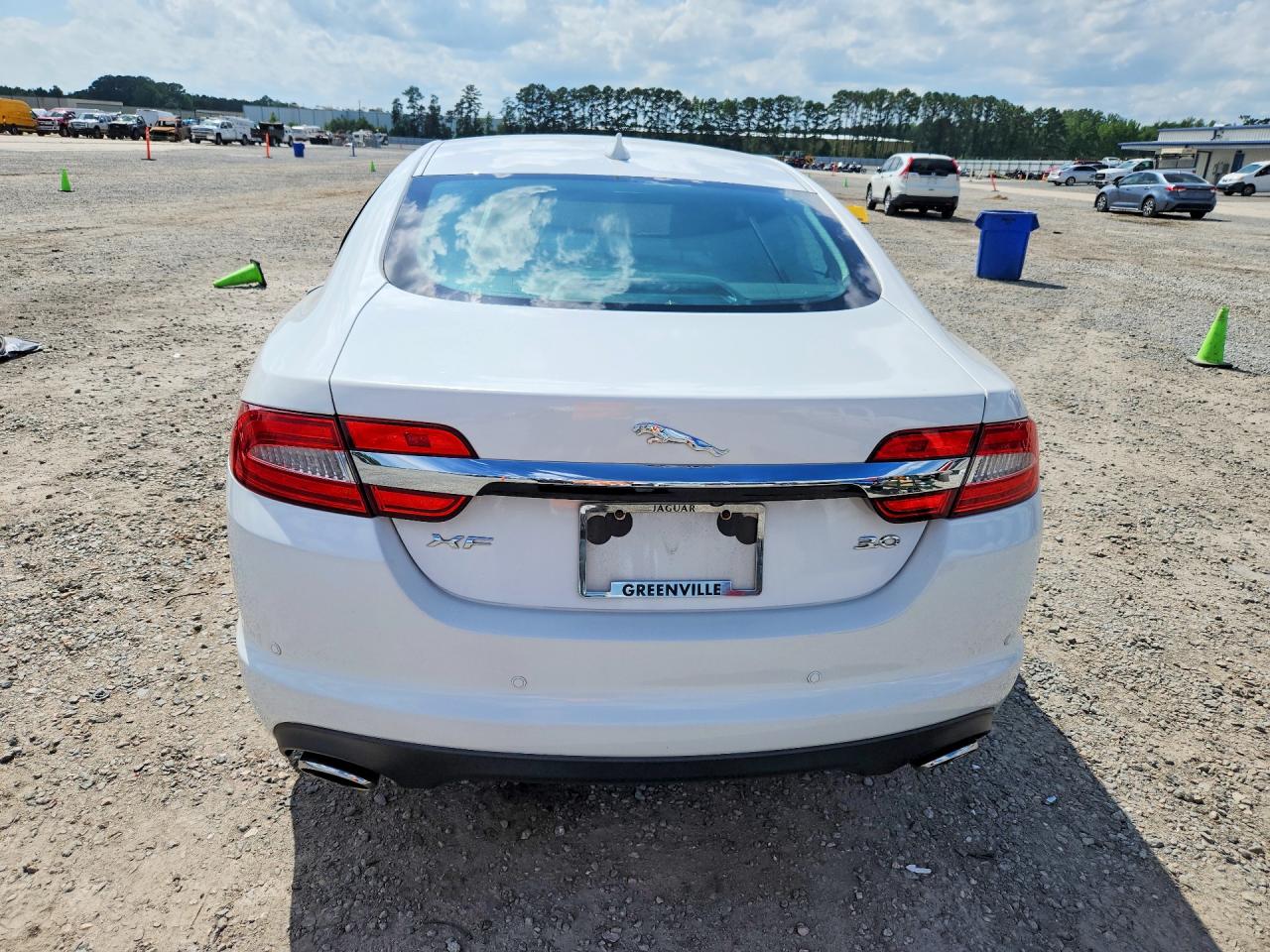 2013 Jaguar Xf Белый vin: SAJWA0E78D8S68090