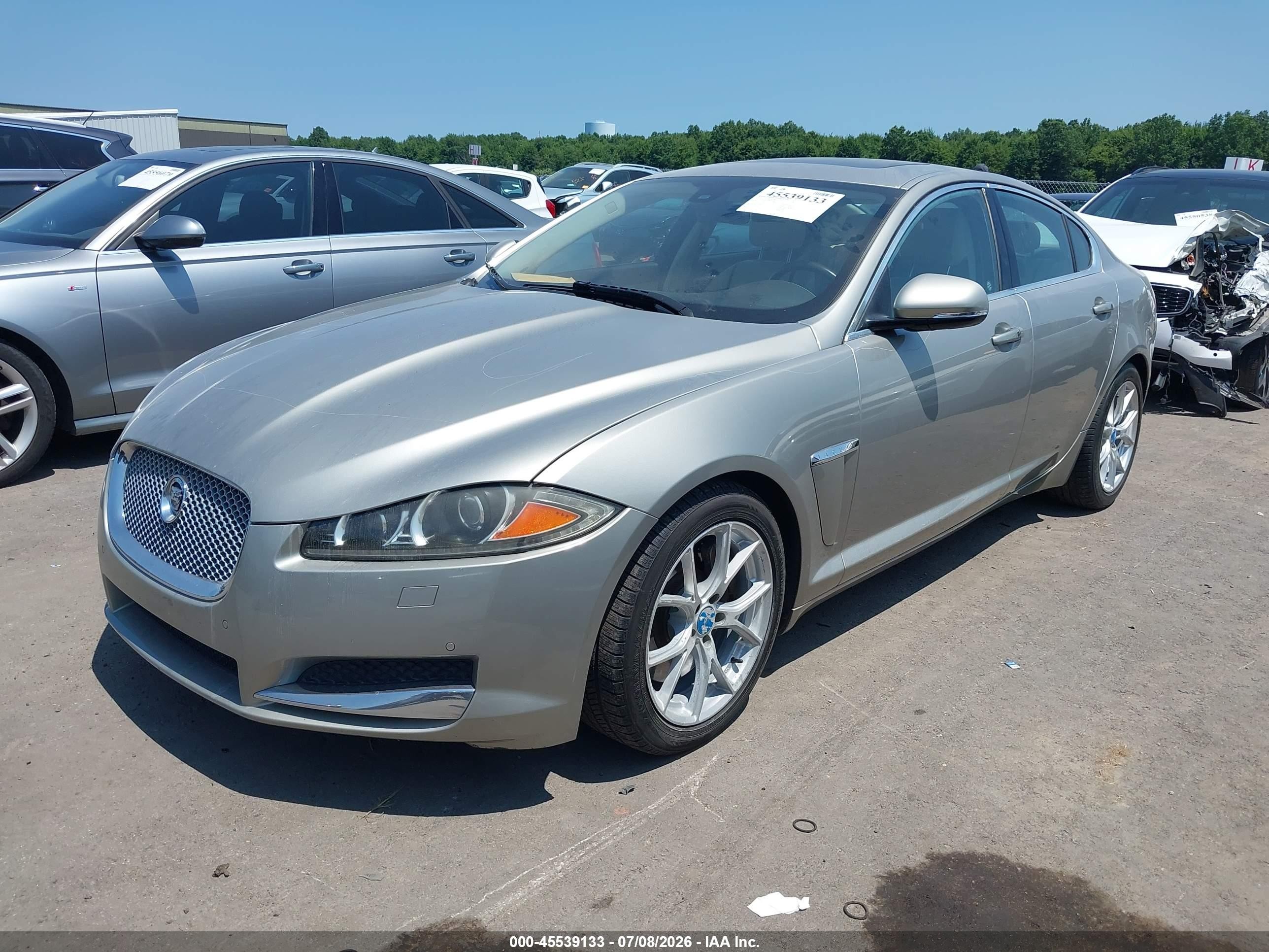 2013 Jaguar Xf V6 Sc Silver vin: SAJWA0E79D8S95668