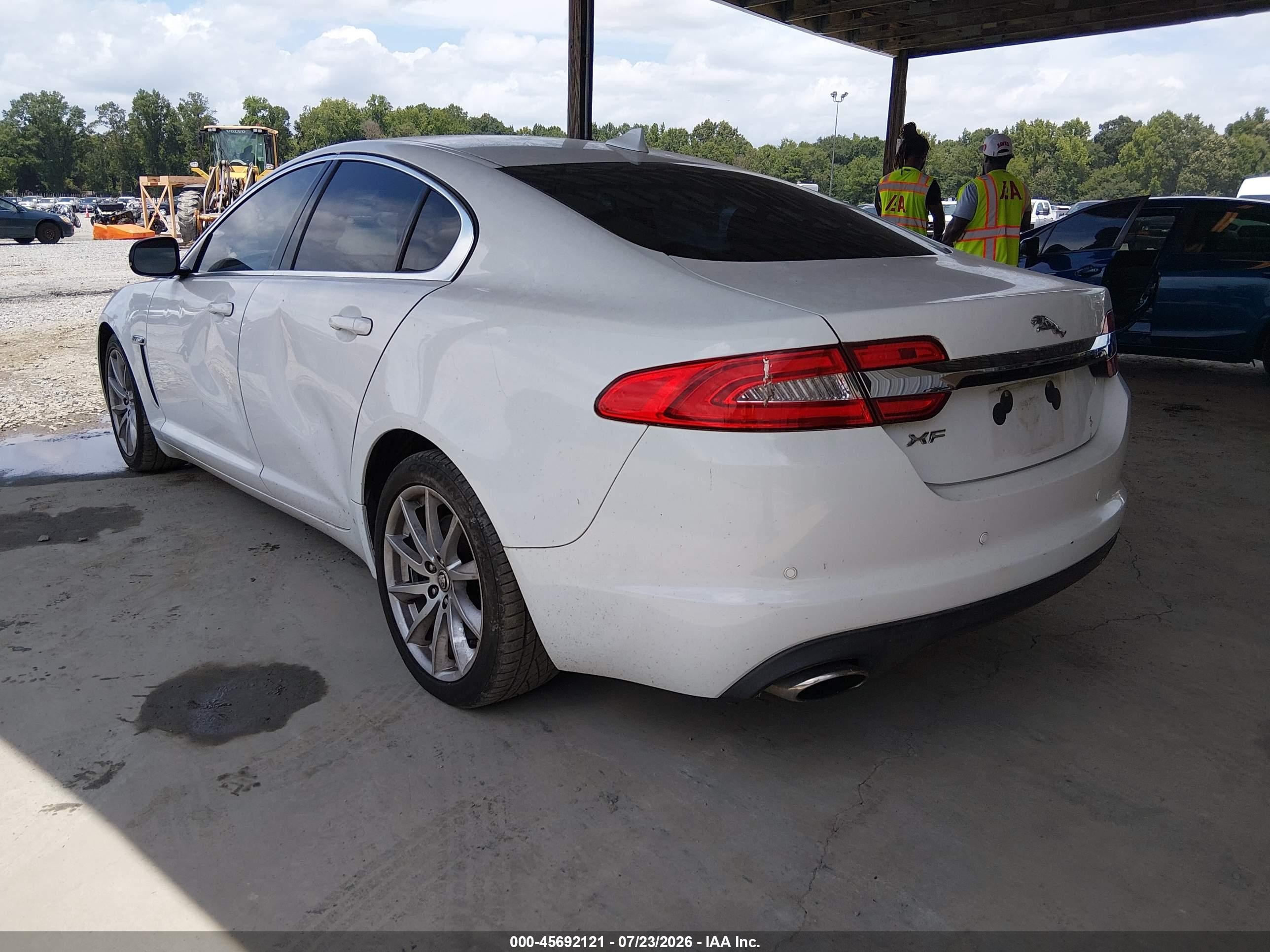 2013 Jaguar Xf I4 T White vin: SAJWA0ES0DPS73374