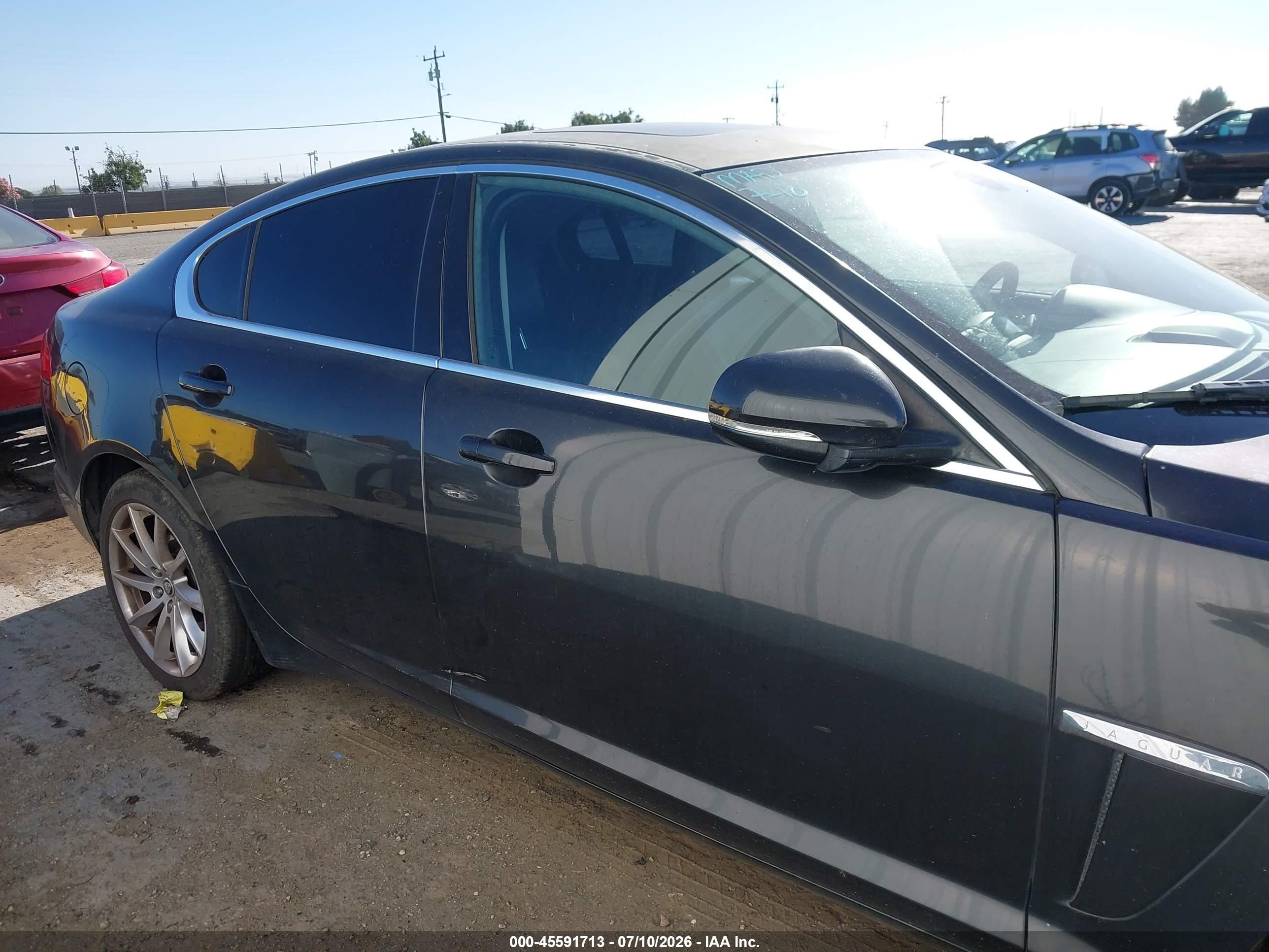 2013 Jaguar Xf I4 T Gray vin: SAJWA0ES2DPS70637