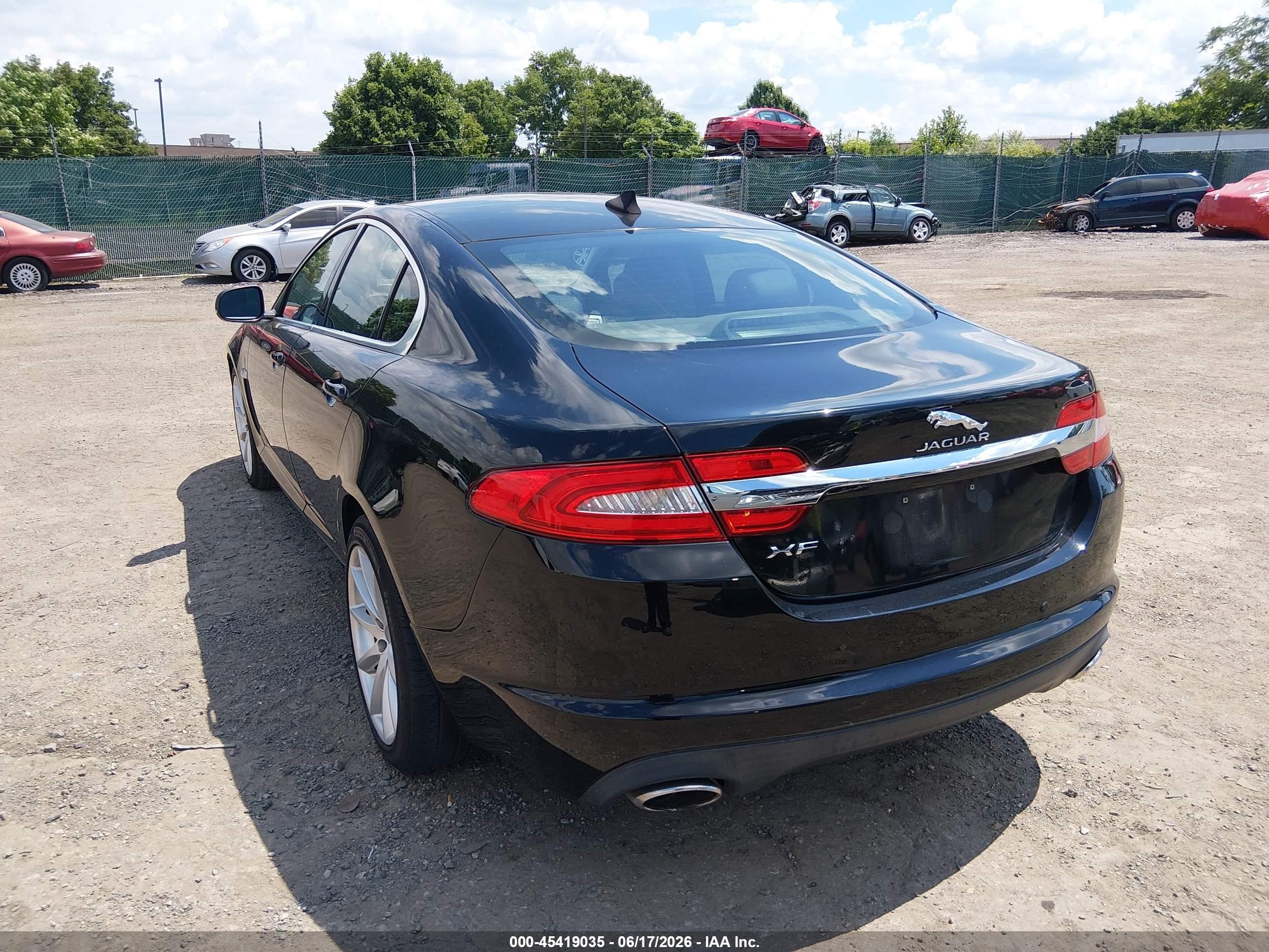 2014 Jaguar Xf I4 T Black vin: SAJWA0ES2EPU20781
