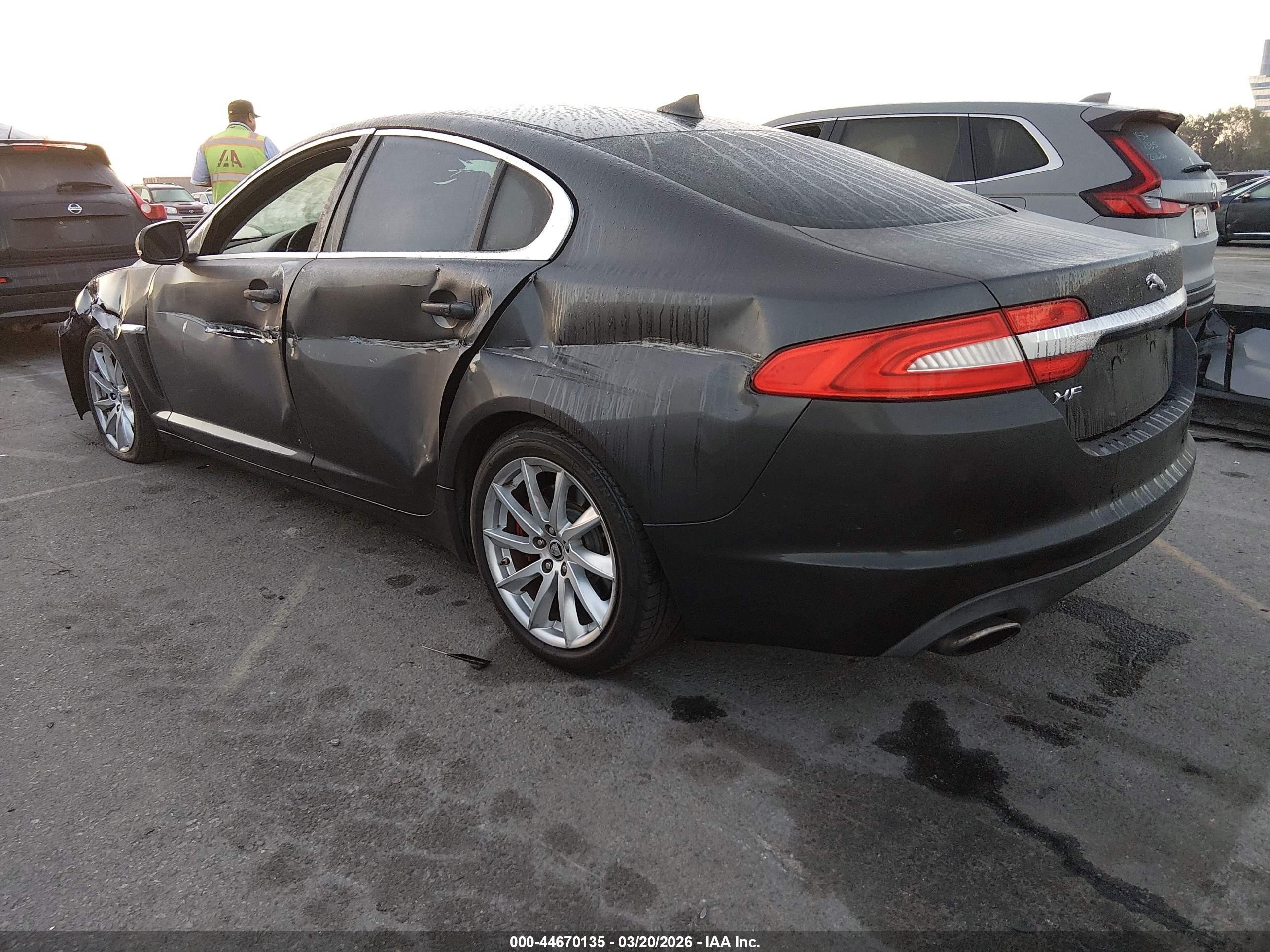 2013 Jaguar Xf I4 T Gray vin: SAJWA0ES3DPS63907