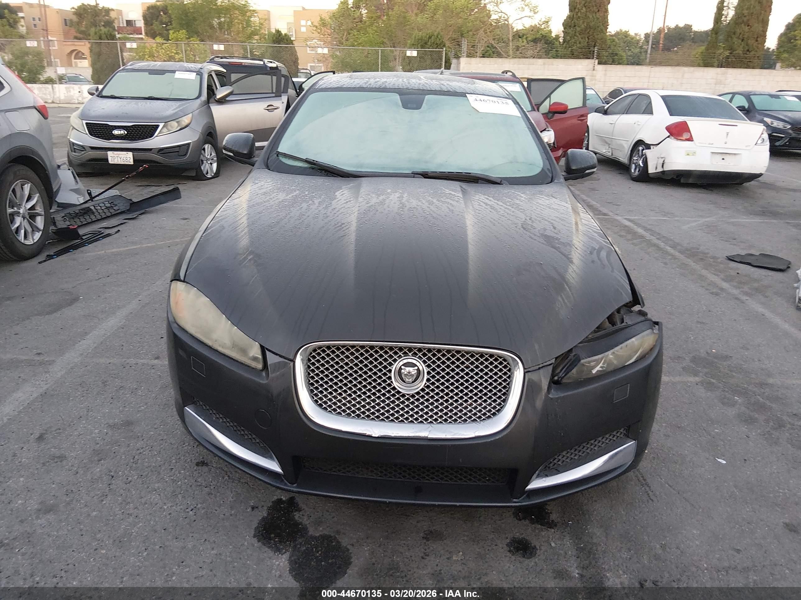 2013 Jaguar Xf I4 T Gray vin: SAJWA0ES3DPS63907
