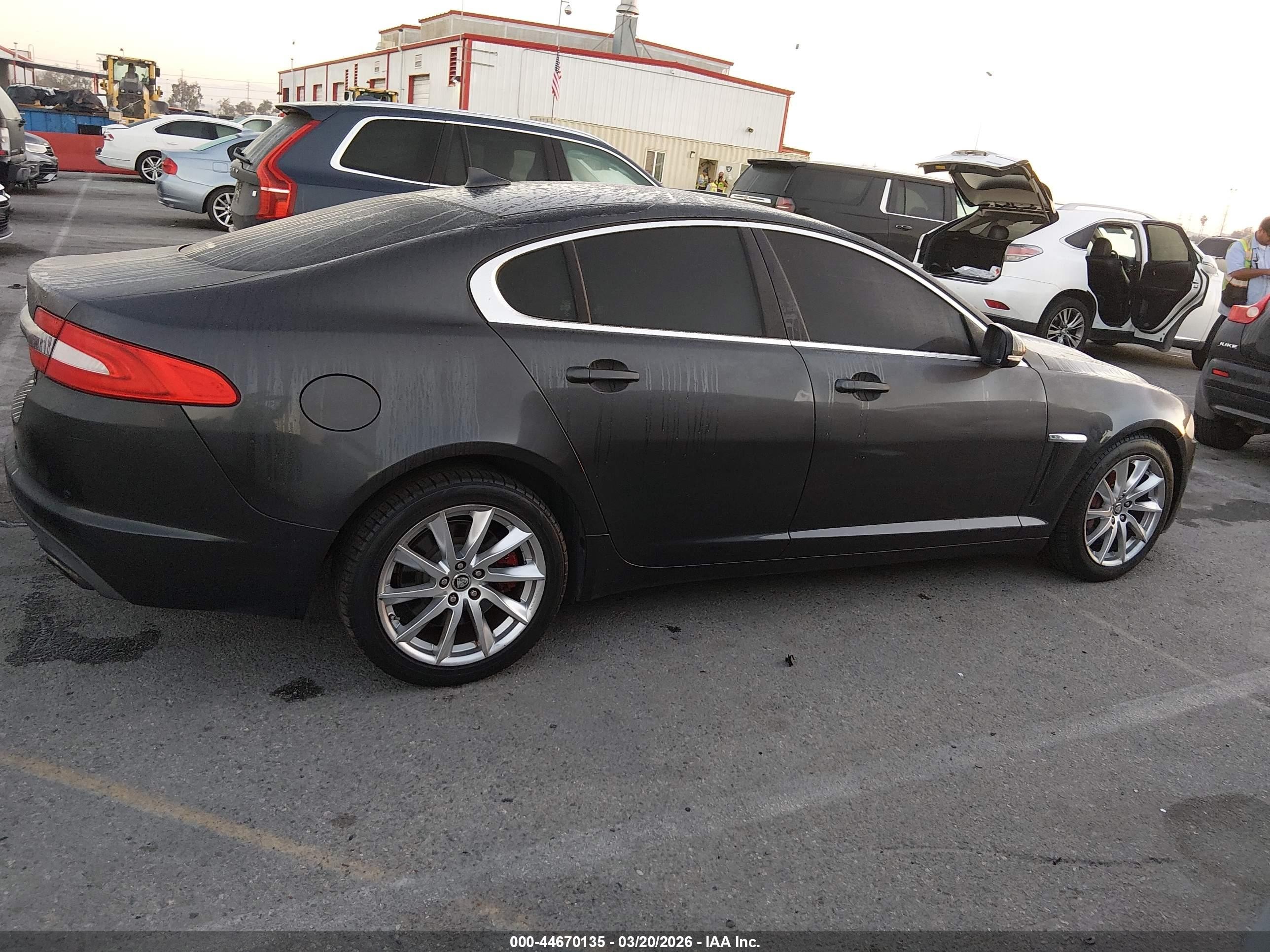 2013 Jaguar Xf I4 T Gray vin: SAJWA0ES3DPS63907