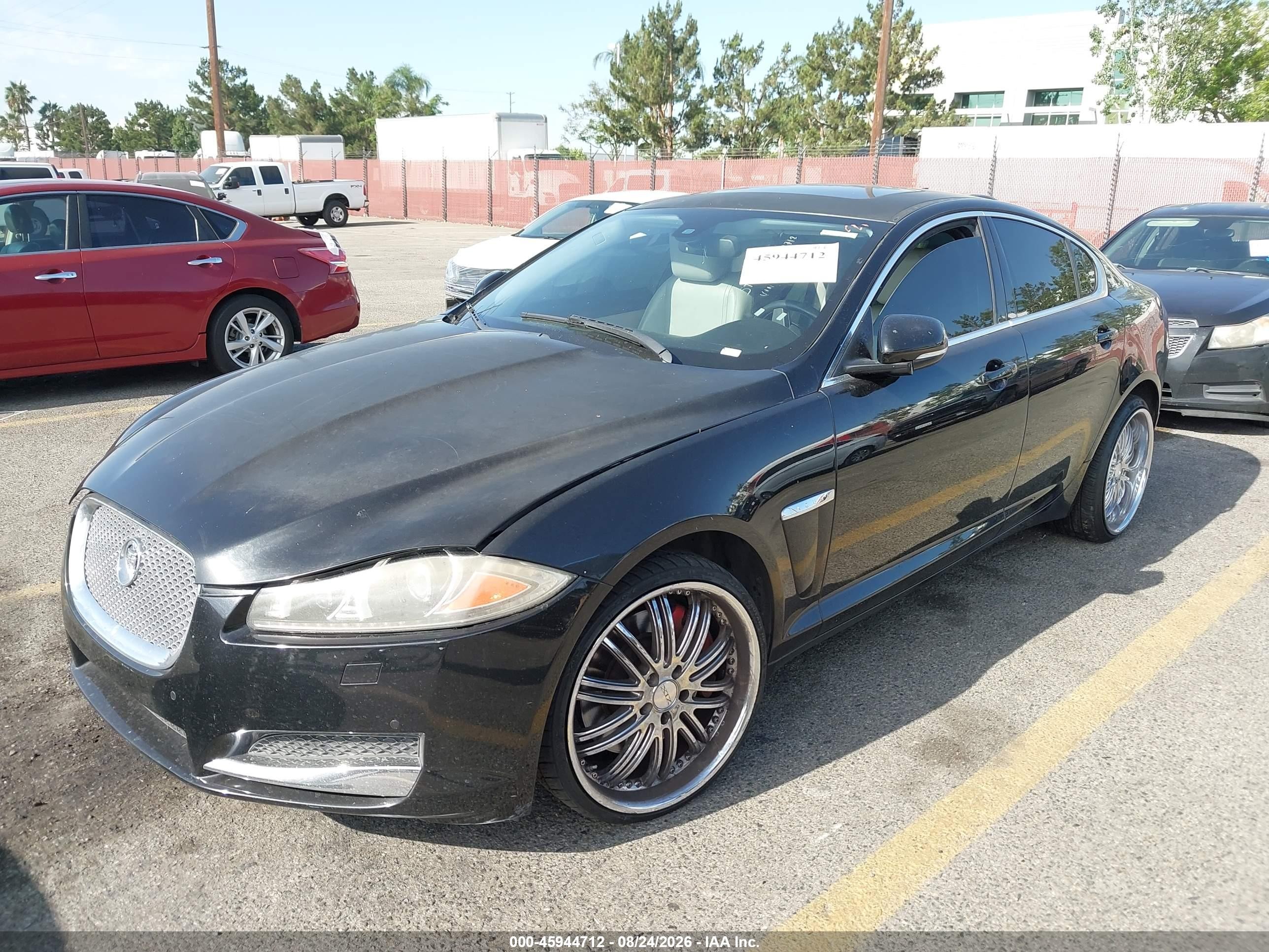 2013 Jaguar Xf I4 T Black vin: SAJWA0ES3DPS68363