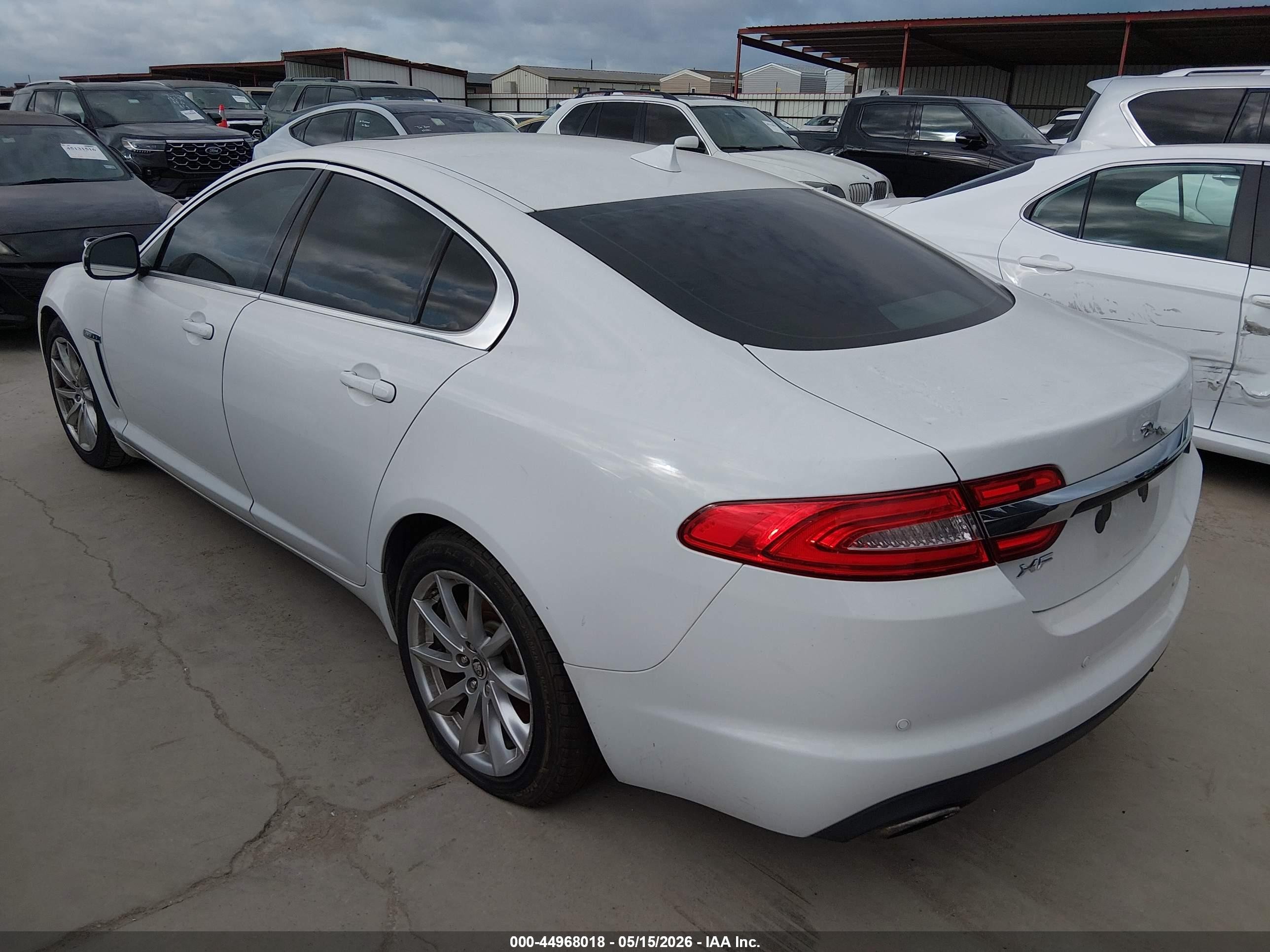 2013 Jaguar Xf I4 T White vin: SAJWA0ES4DPS78979