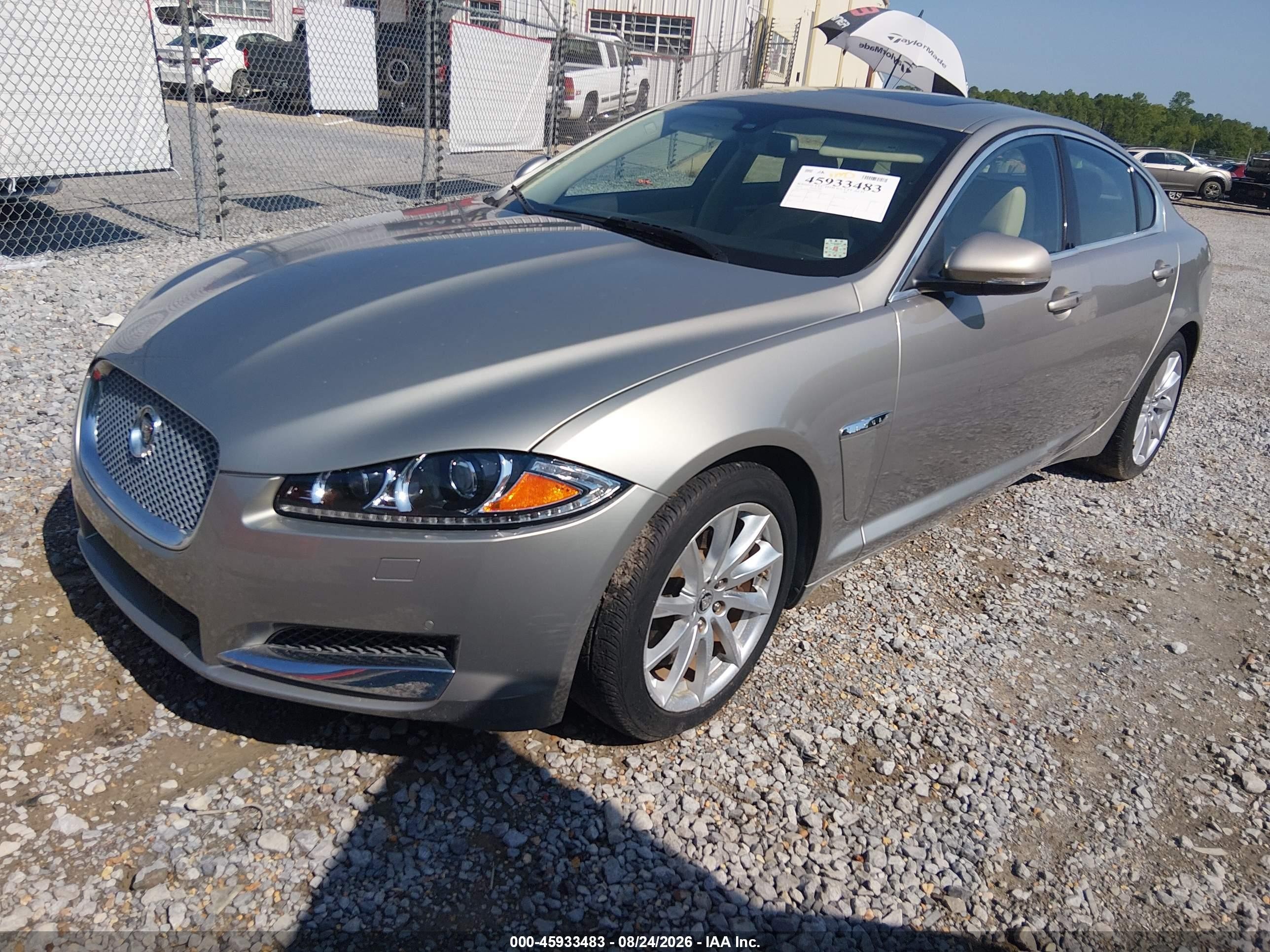 2013 Jaguar Xf I4 T Кремовый vin: SAJWA0ES4DPS99380