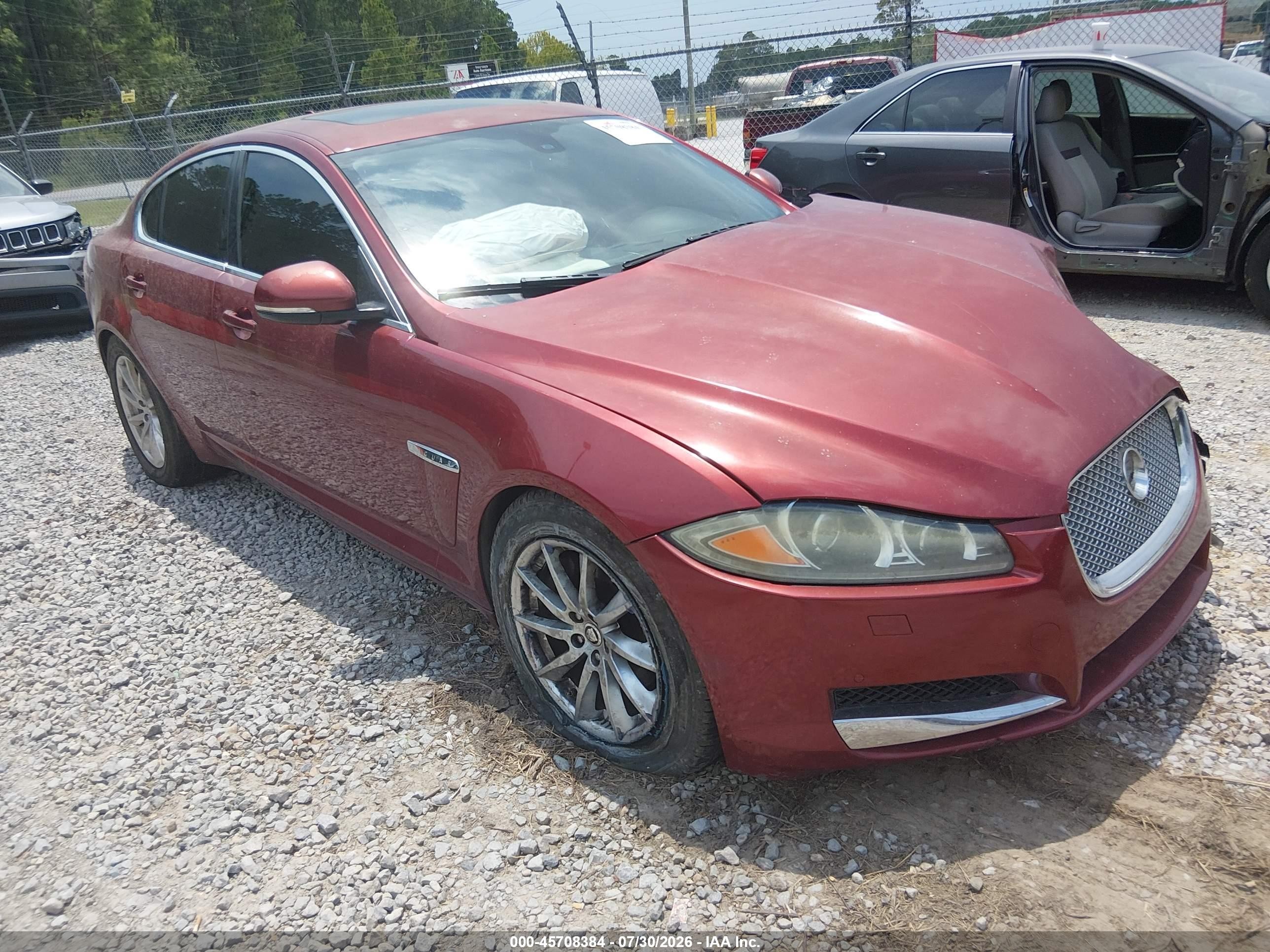 2013 Jaguar Xf I4 T Red vin: SAJWA0ES4DPU08730