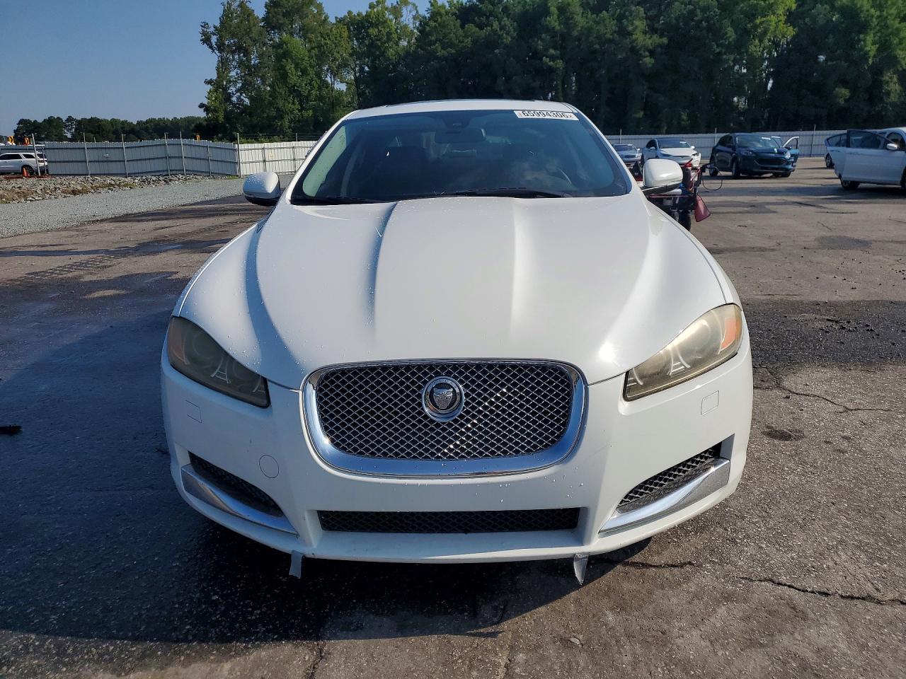 2013 Jaguar Xf Белый vin: SAJWA0ES6DPS76294