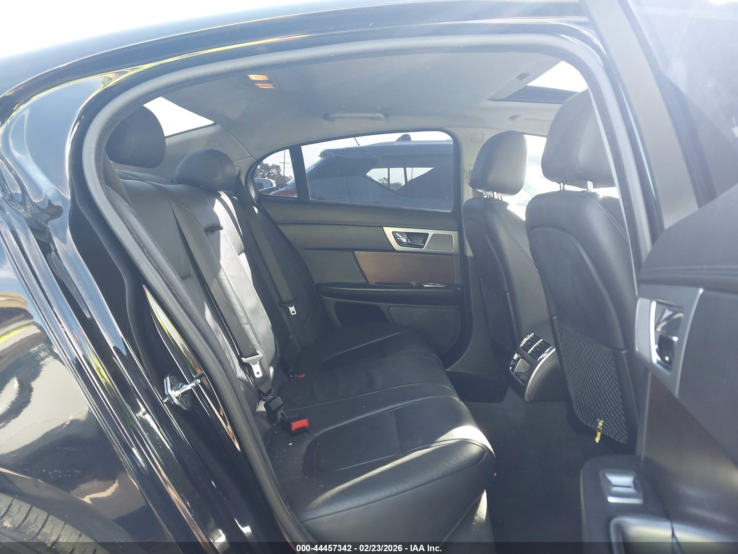 2014 Jaguar Xf I4 T Black vin: SAJWA0ES6EPU21755
