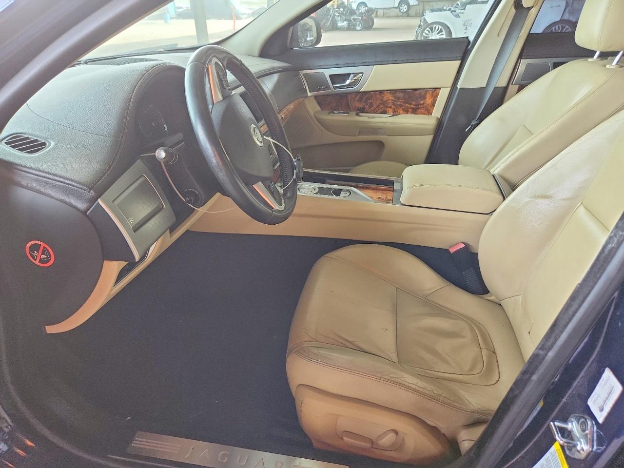 2013 Jaguar Xf Blue vin: SAJWA0ES9DPS96152