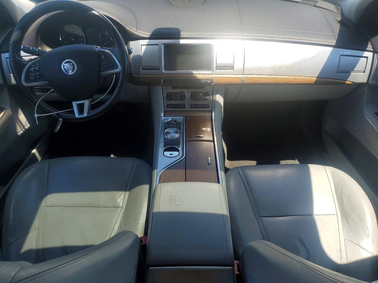 2013 Jaguar Uk Blue vin: SAJWA0ES9DPS99598