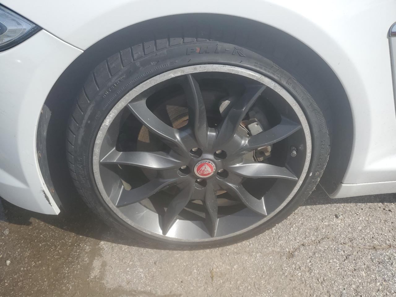 2015 Jaguar Xf 3.0 Sport White vin: SAJWA0F73F8U86438 Damage: Left Front Wheel, Curb Rash, > 12 Inches