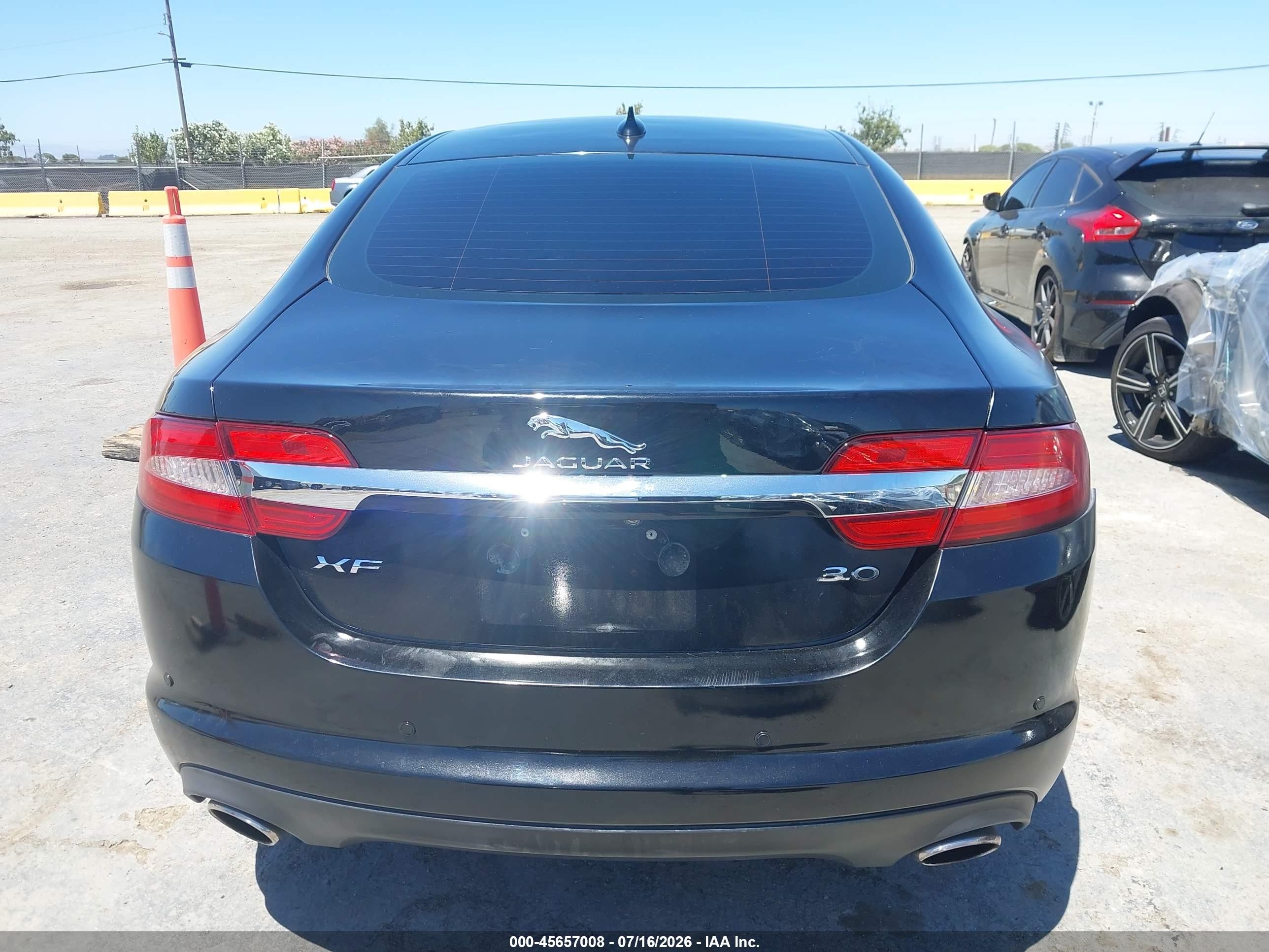 2015 Jaguar Xf 3.0 Portfolio/3.0 Sport Black vin: SAJWA0F74F8U55442