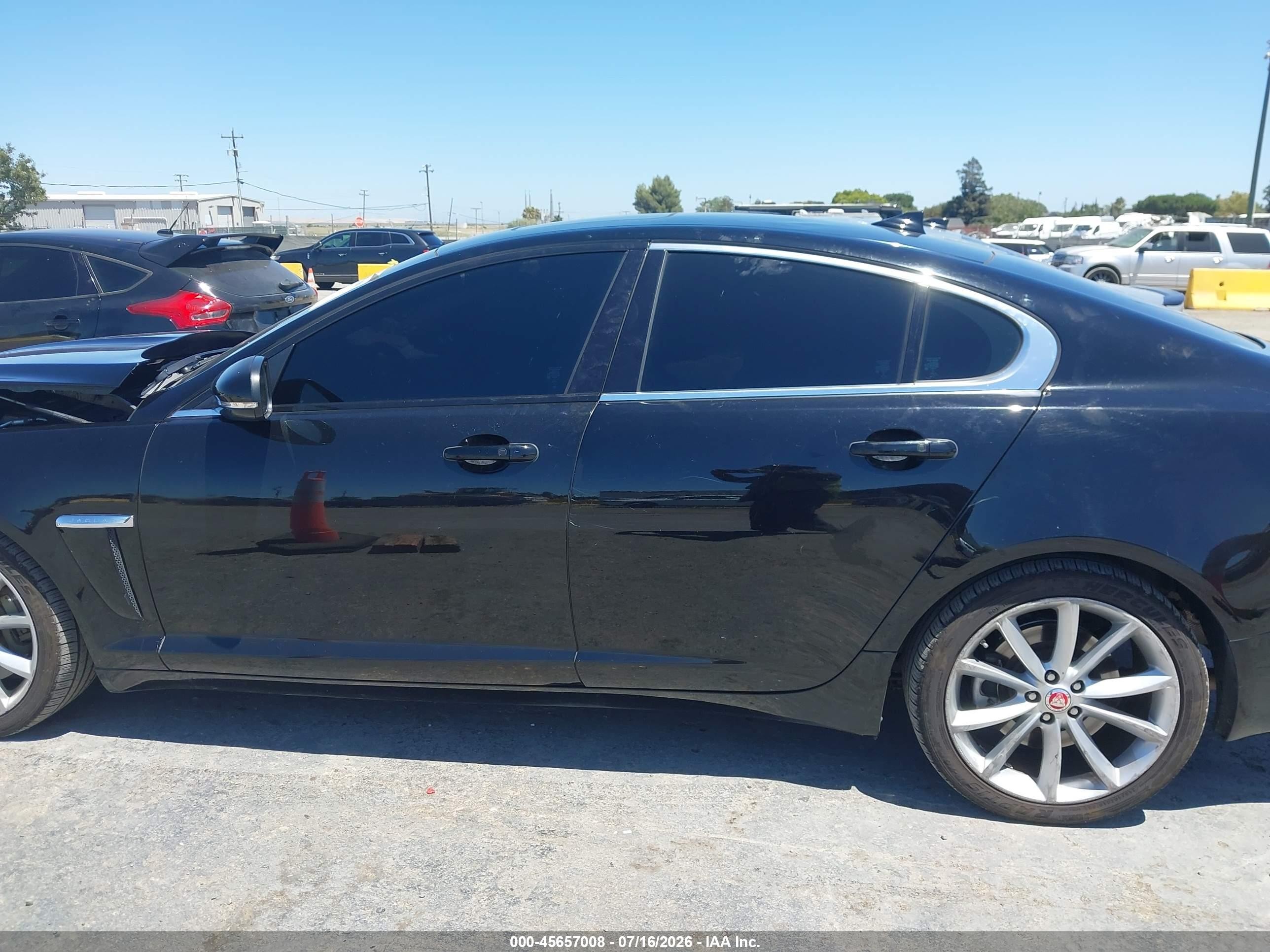 2015 Jaguar Xf 3.0 Portfolio/3.0 Sport Black vin: SAJWA0F74F8U55442