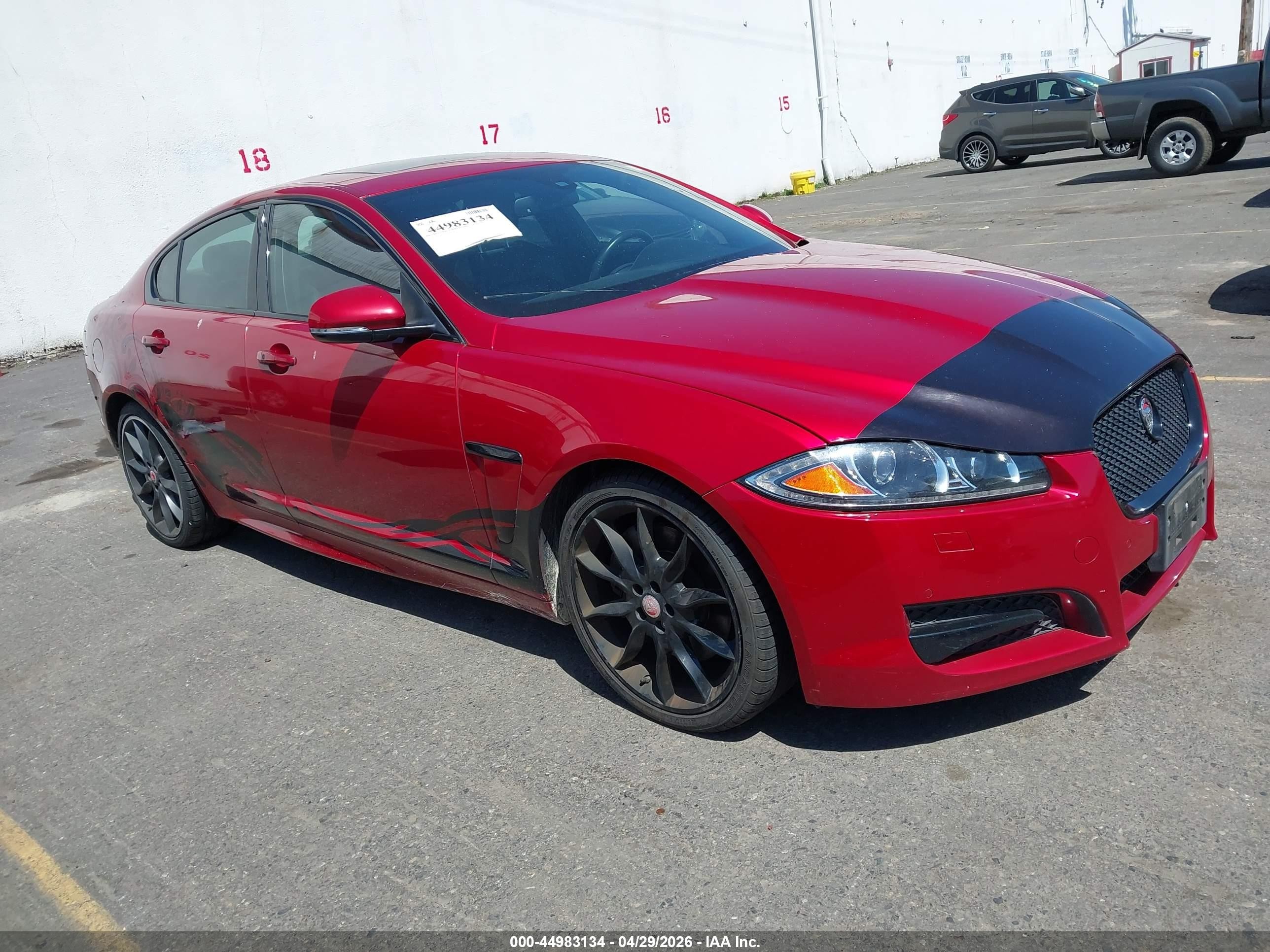 2015 Jaguar Xf 3.0 Portfolio/3.0 Sport Красный vin: SAJWA0F75F8U52176