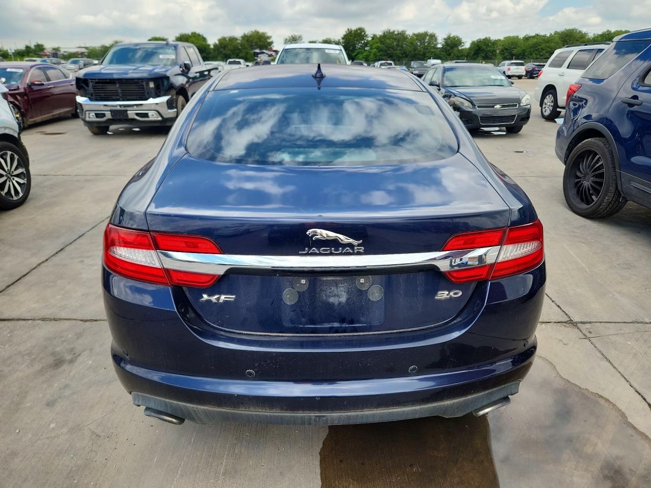 2015 Jaguar Xf 3.0 Sport Blue vin: SAJWA0F77F8U88175