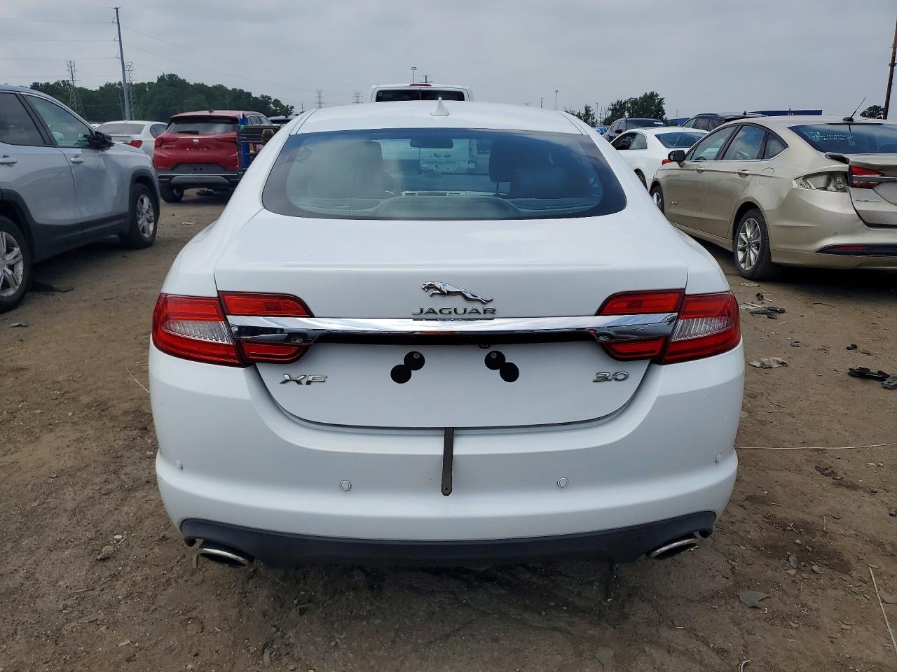 2015 Jaguar Xf 3.0 Sport Белый vin: SAJWA0F78F8U53919