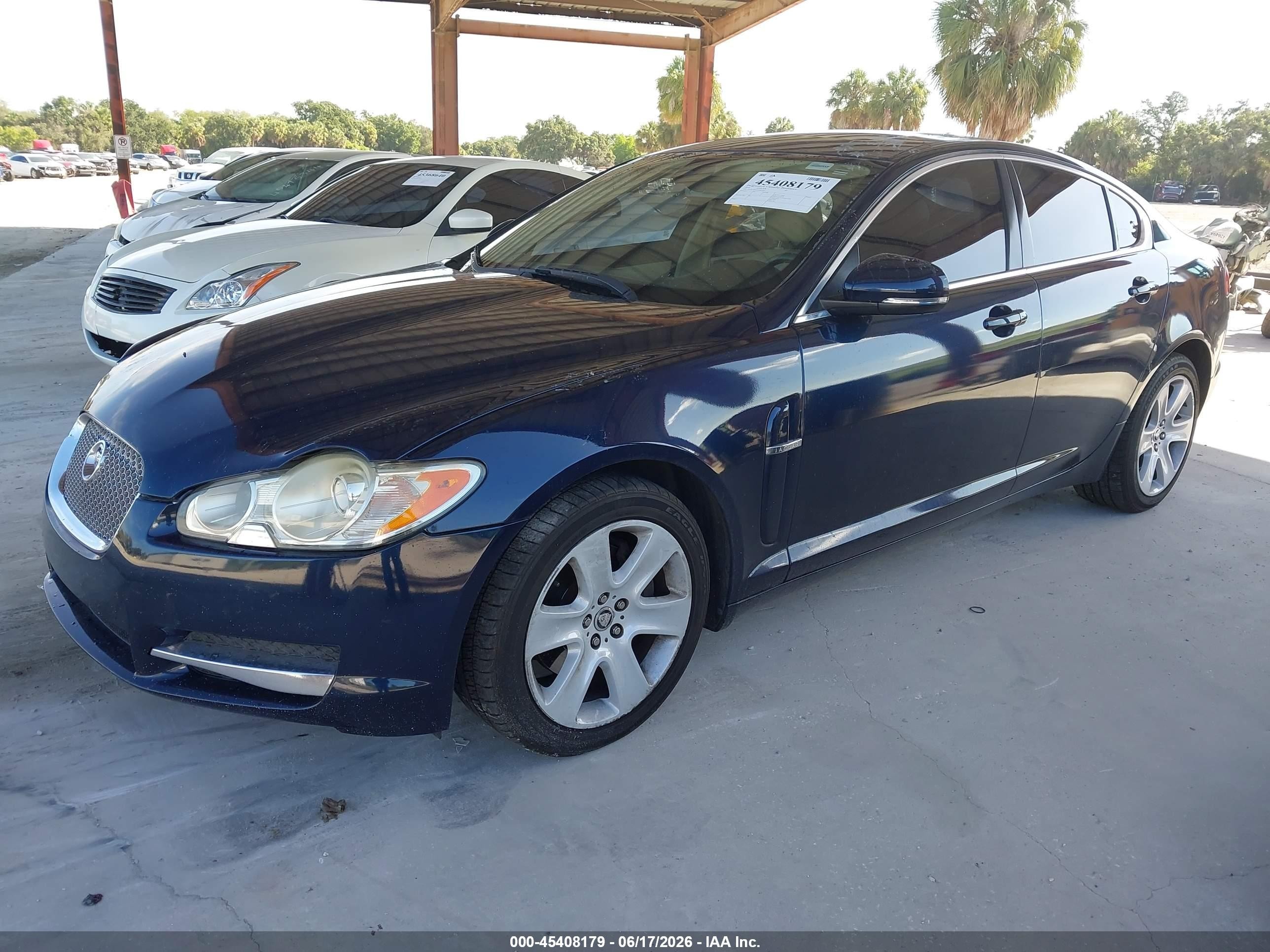 2010 Jaguar Xf   Blue vin: SAJWA0FA2AHR52851