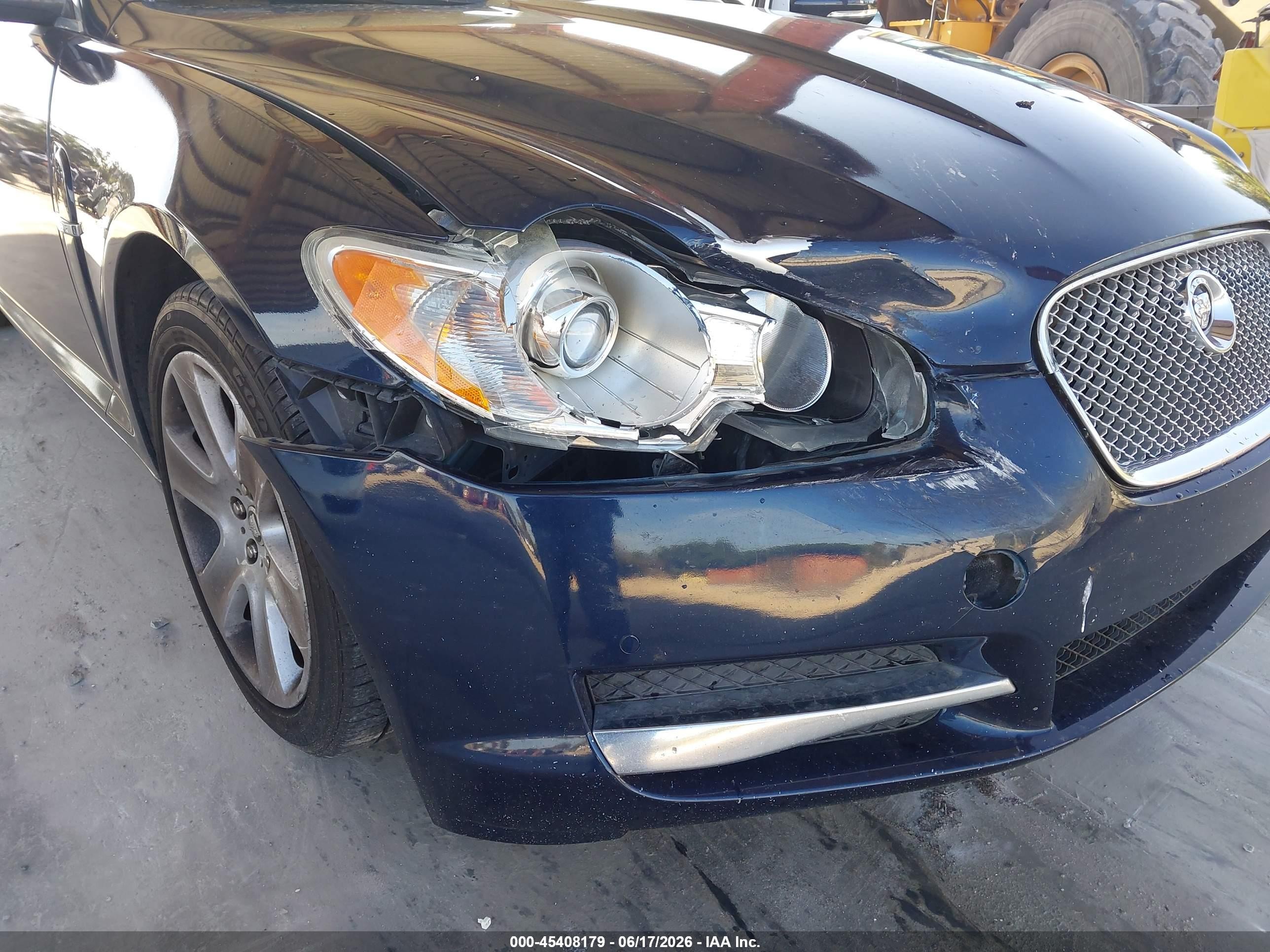 2010 Jaguar Xf   Blue vin: SAJWA0FA2AHR52851