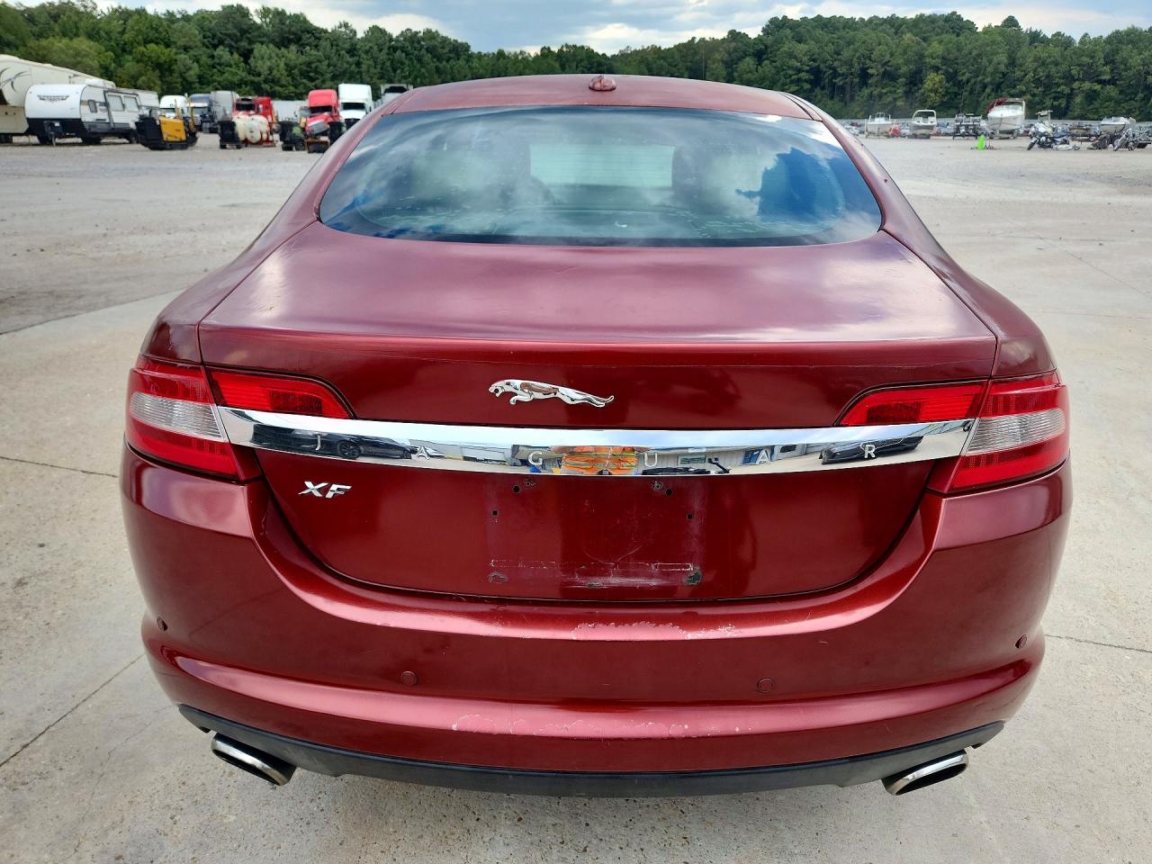 2010 Jaguar Xf Luxury Red vin: SAJWA0FA7AHR64879