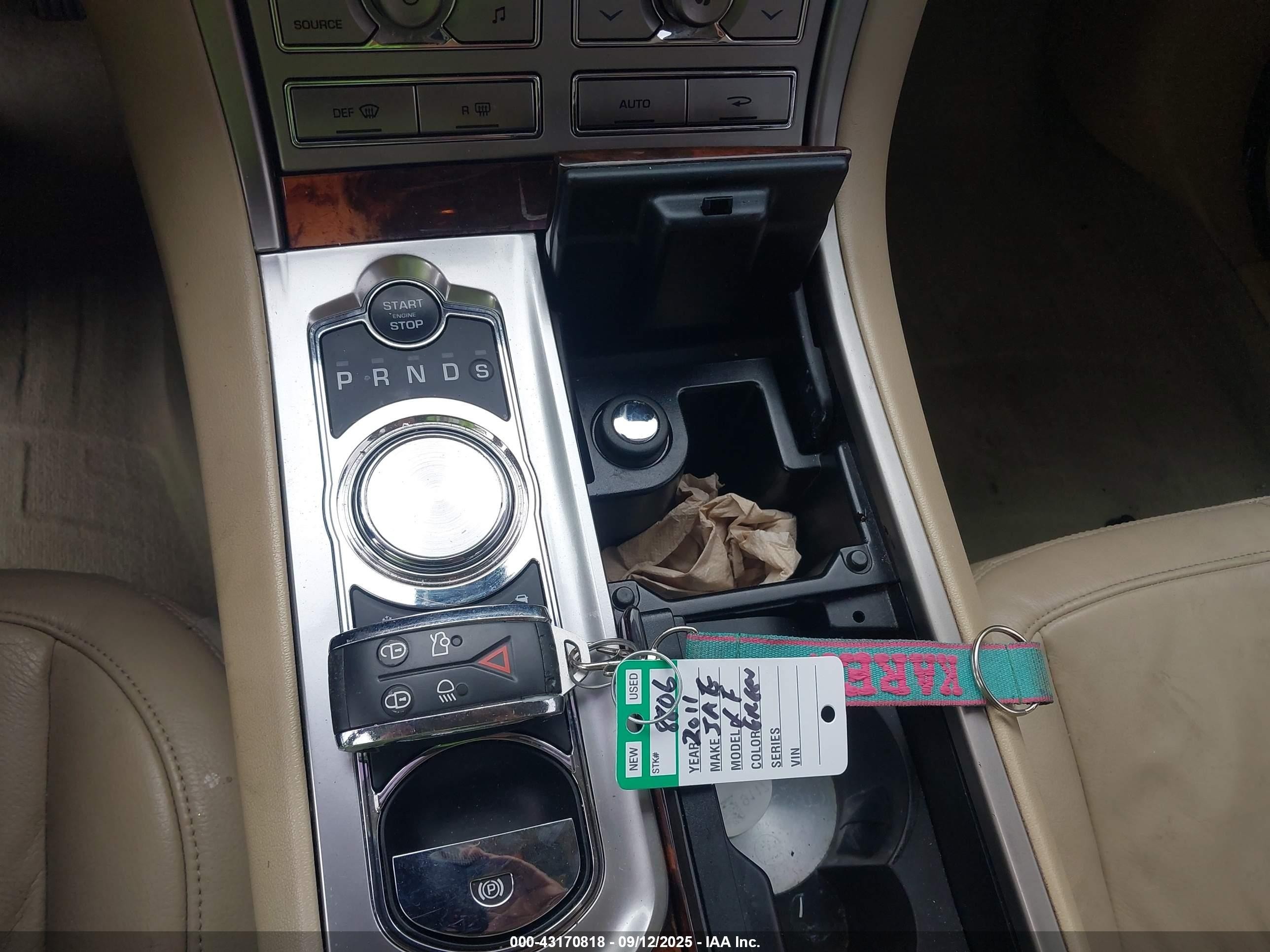 2011 Jaguar Xf   Зеленый vin: SAJWA0FB1BLR92930