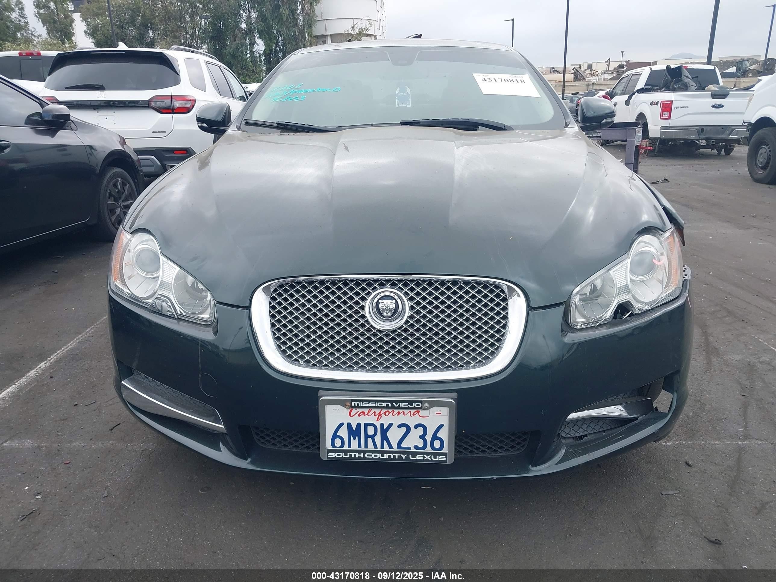 2011 Jaguar Xf   Зеленый vin: SAJWA0FB1BLR92930