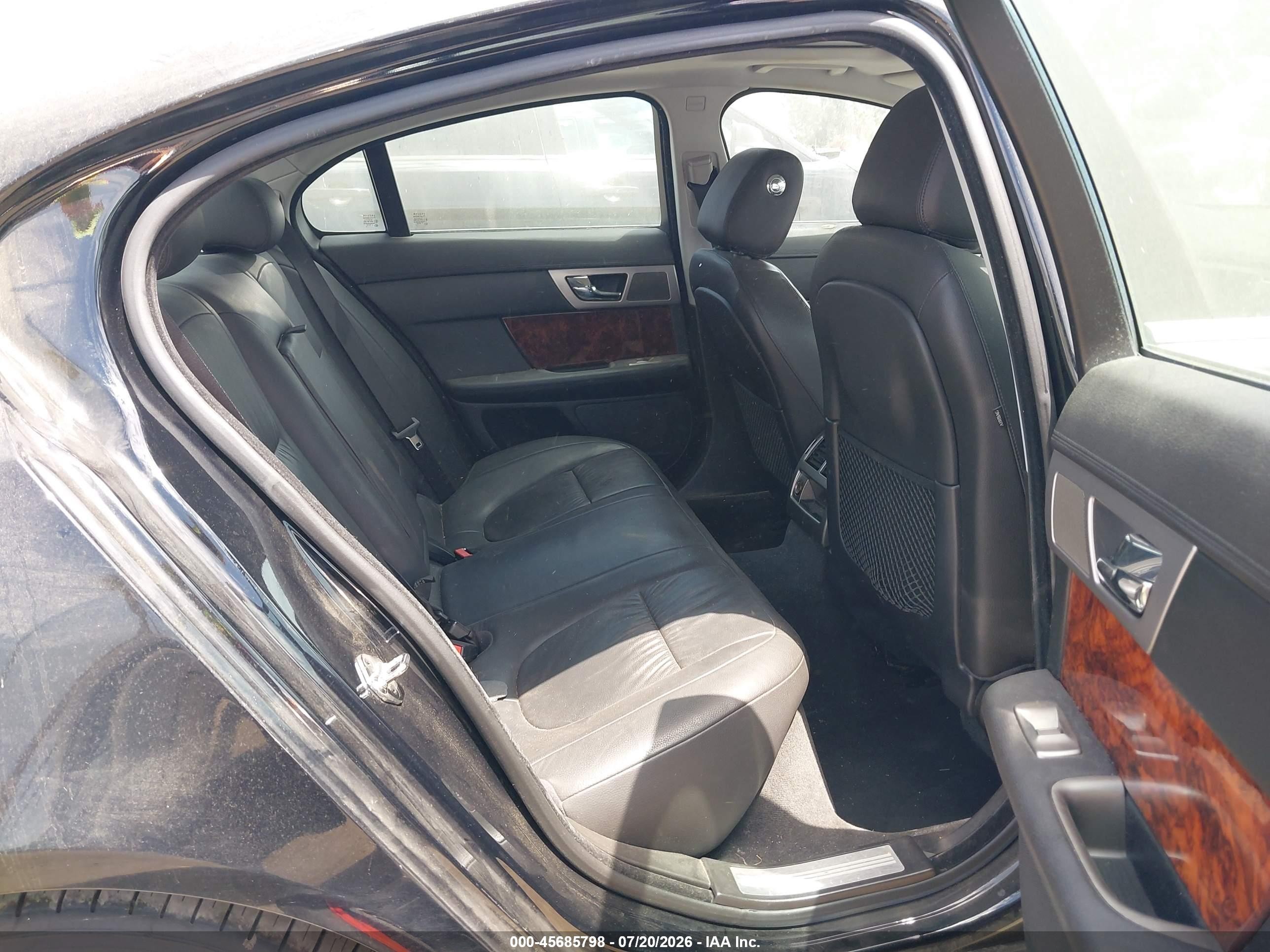 2011 Jaguar Xf   Black vin: SAJWA0FB4BLR85311